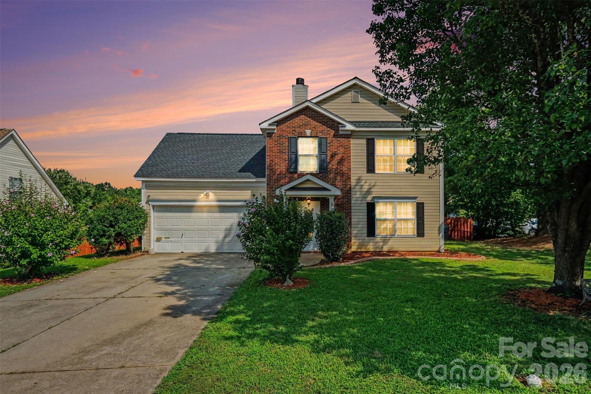 3236 Steve Chapman Drive — photo