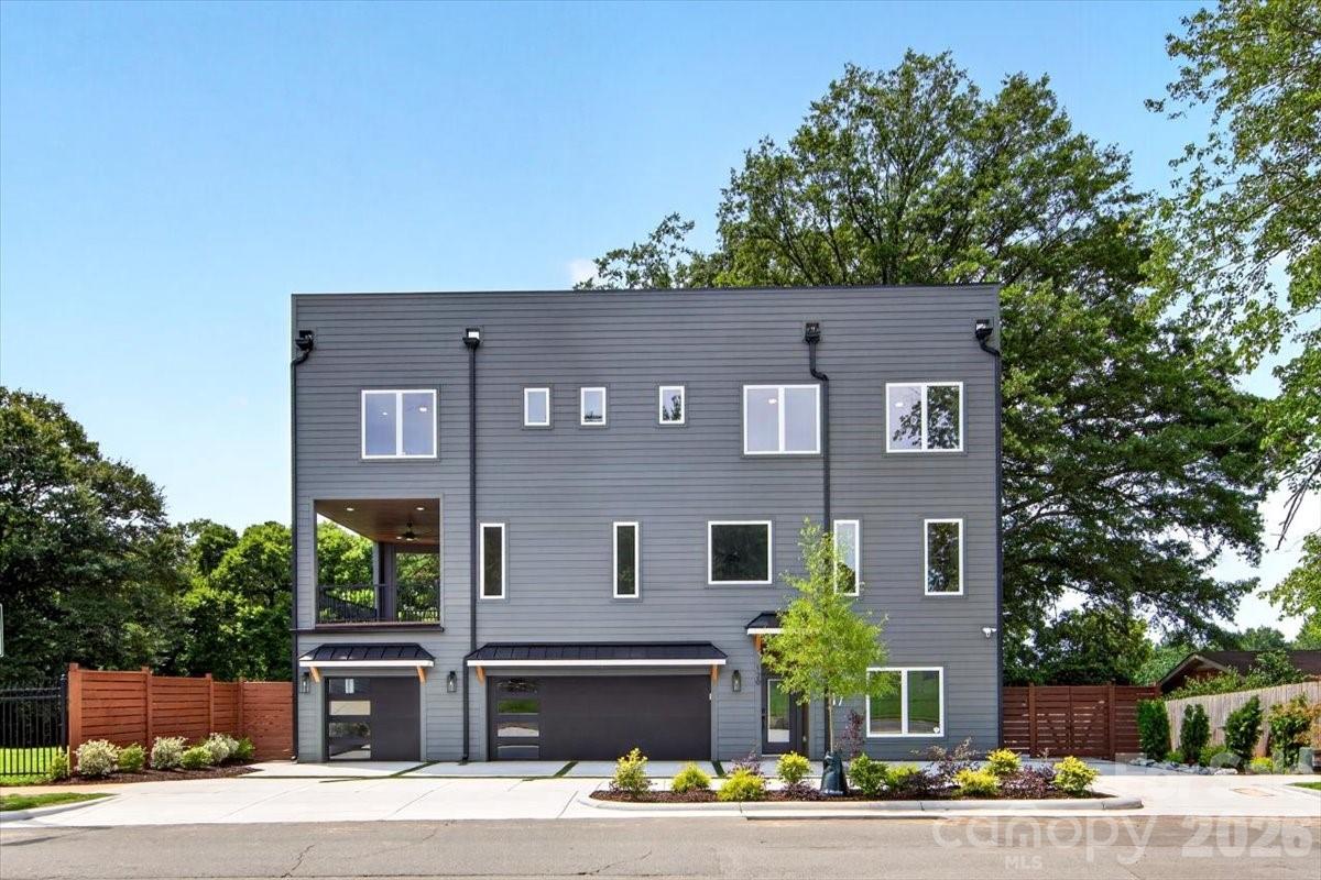 120 French Street — photo