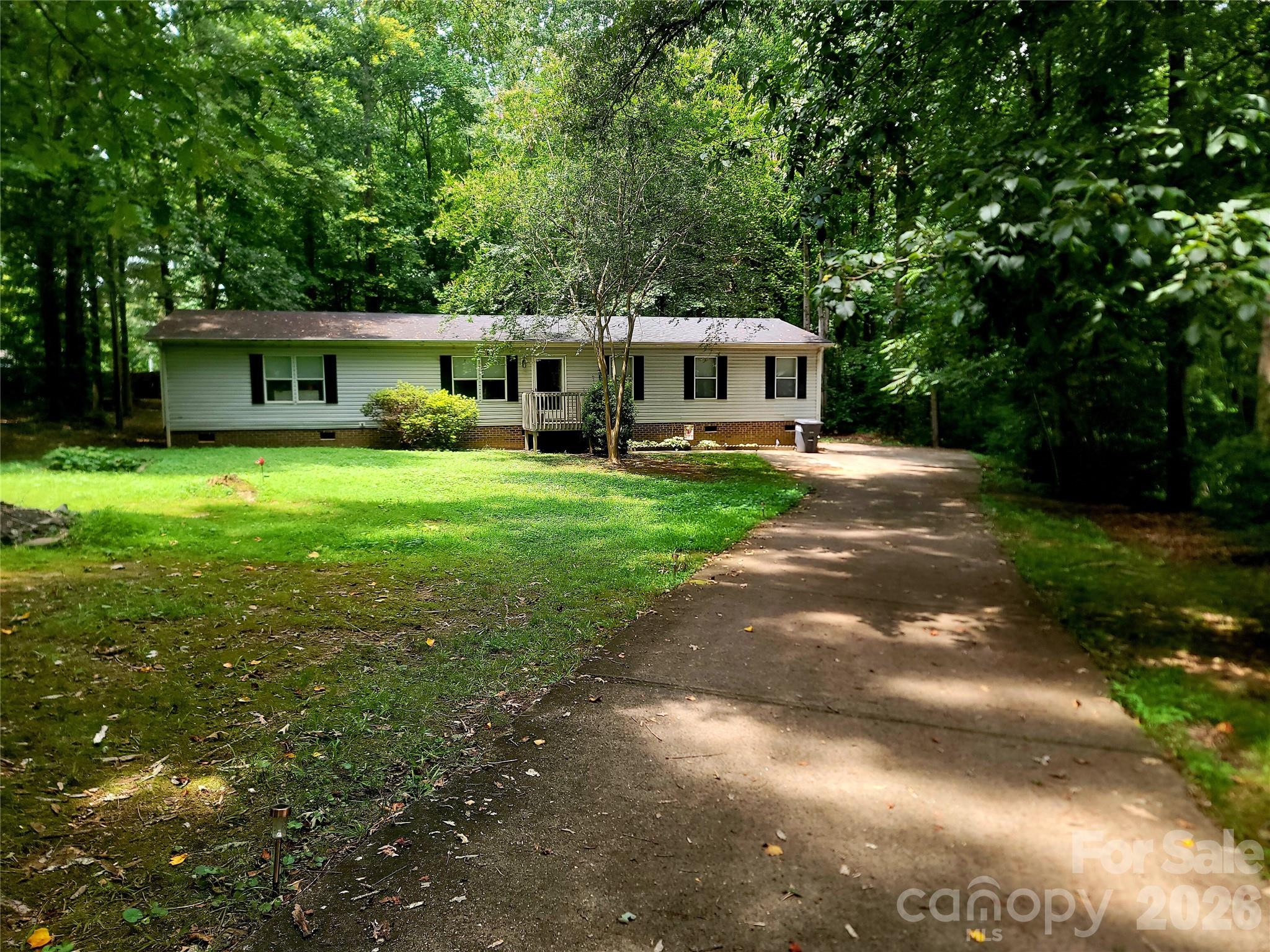 121 Sylvan Drive — photo