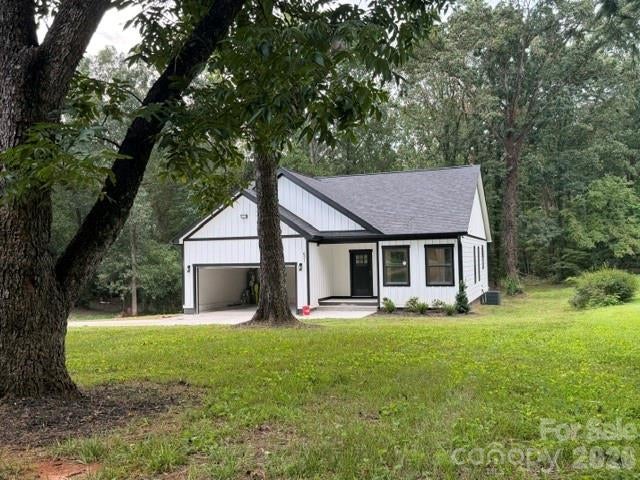651 Bishs Way — photo