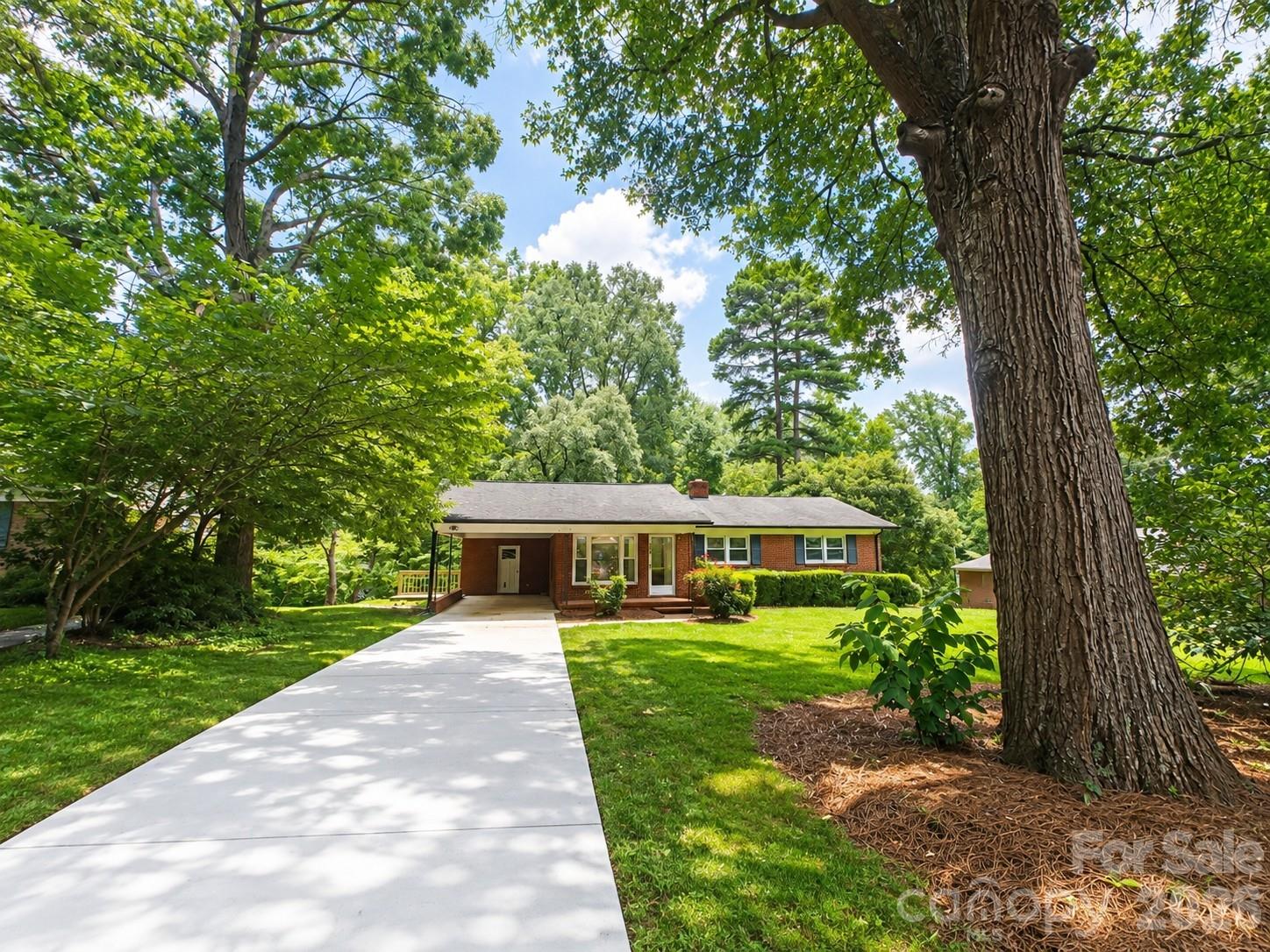 109 Holly Drive — photo