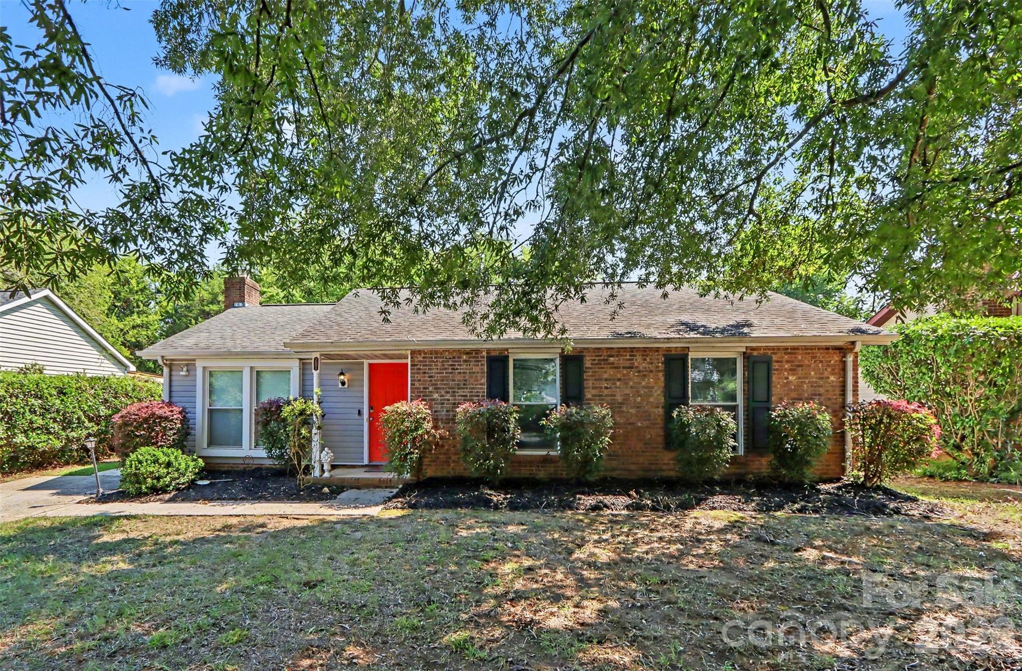 3001 Old House Circle — photo