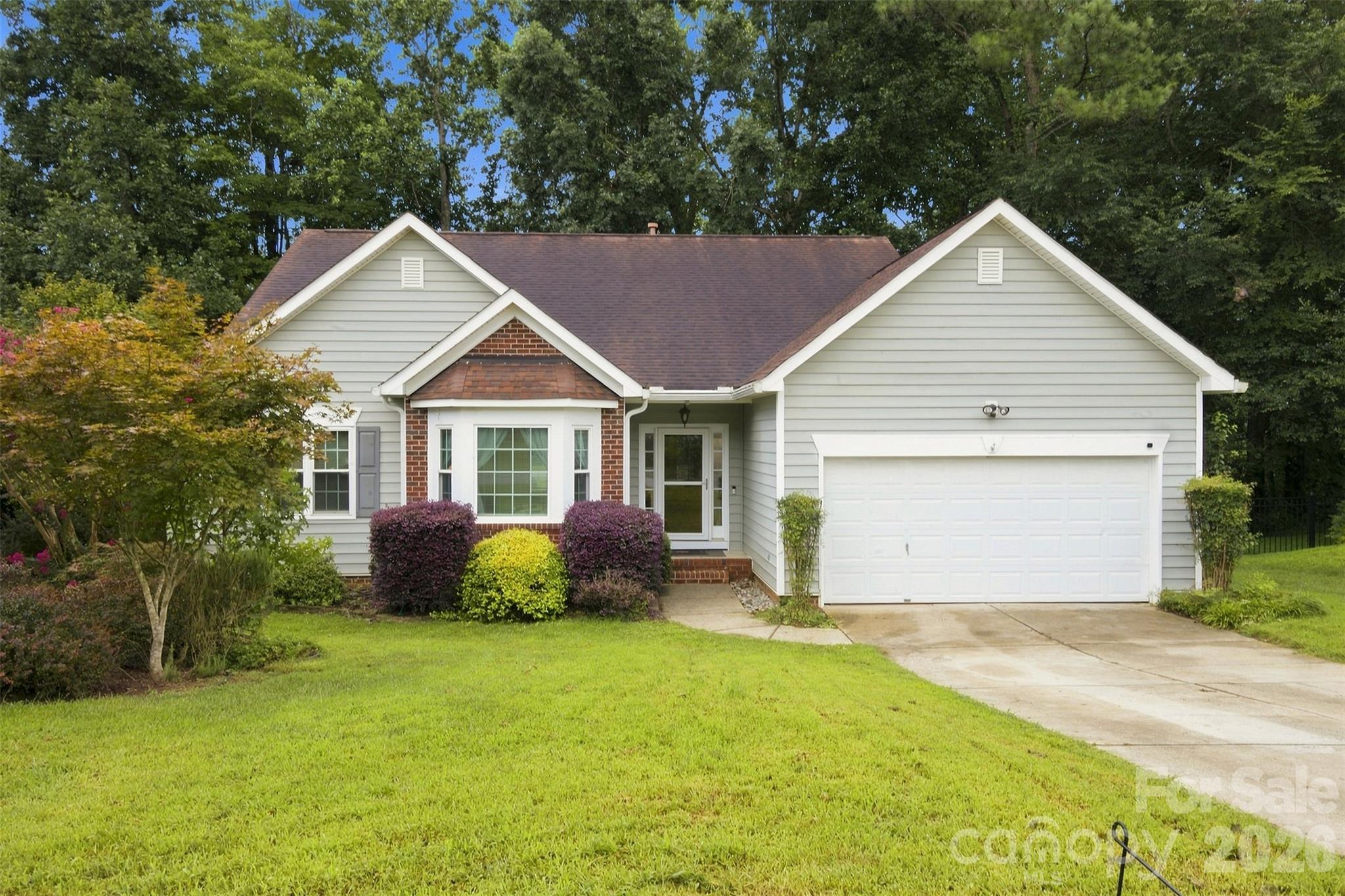 439 Glencrest Drive — photo