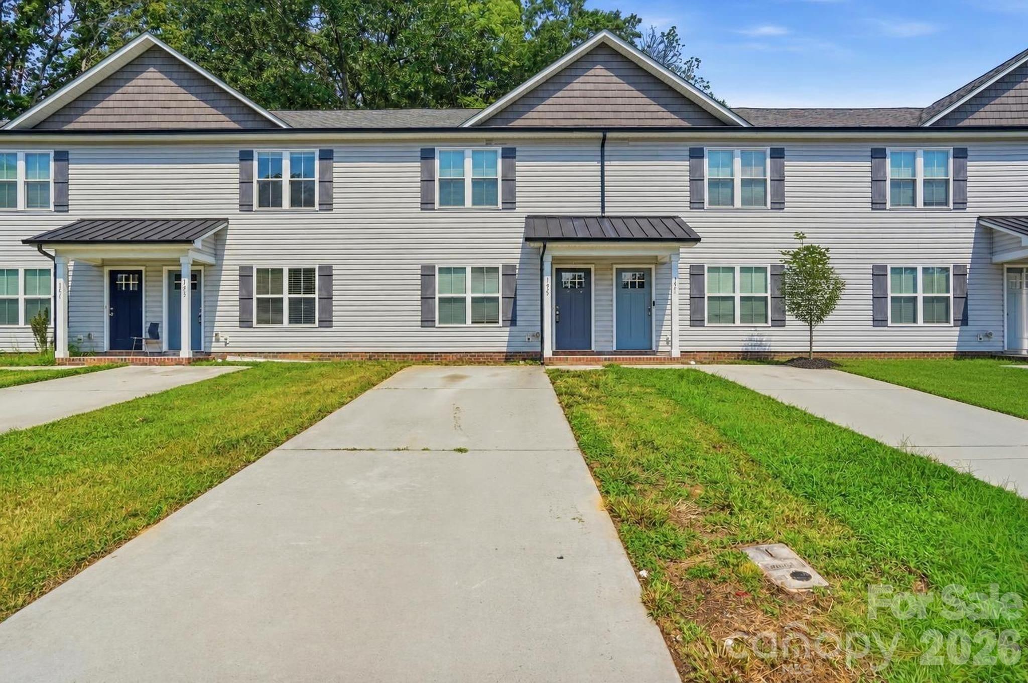 155 Mckinnon Avenue NE — photo