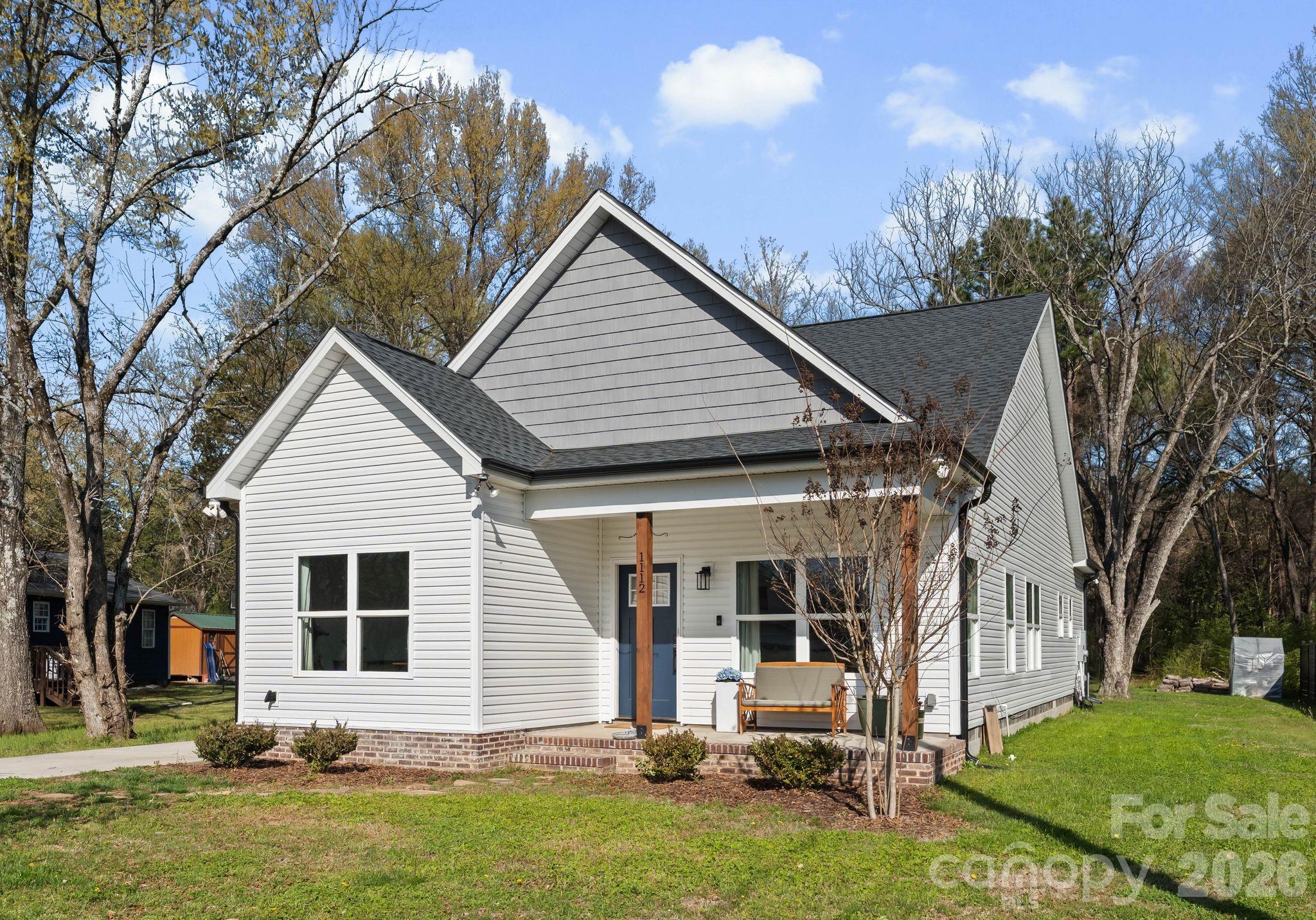 1112 Crawford Road — photo
