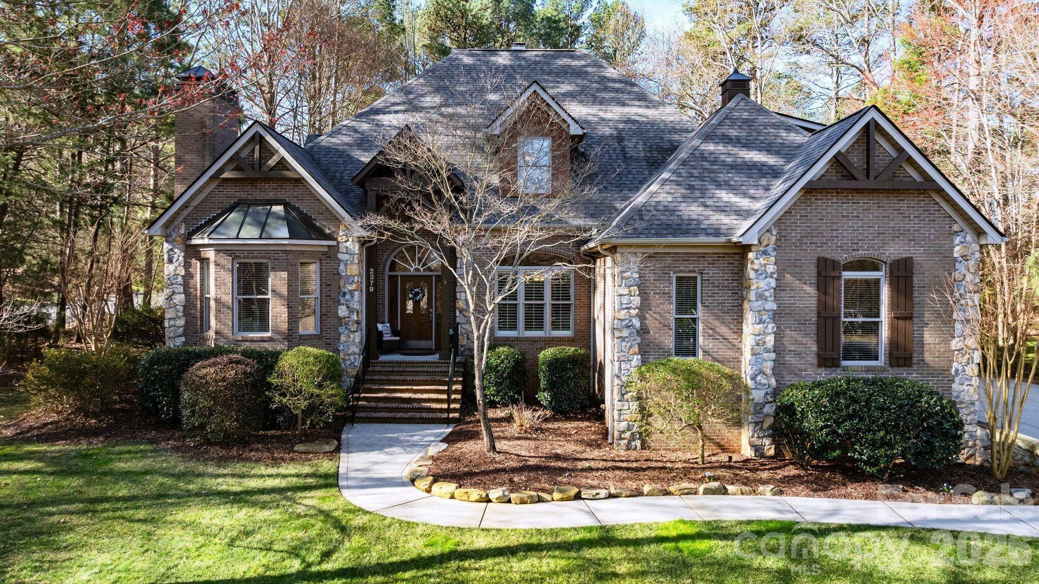 2379 Metcalf Drive — photo