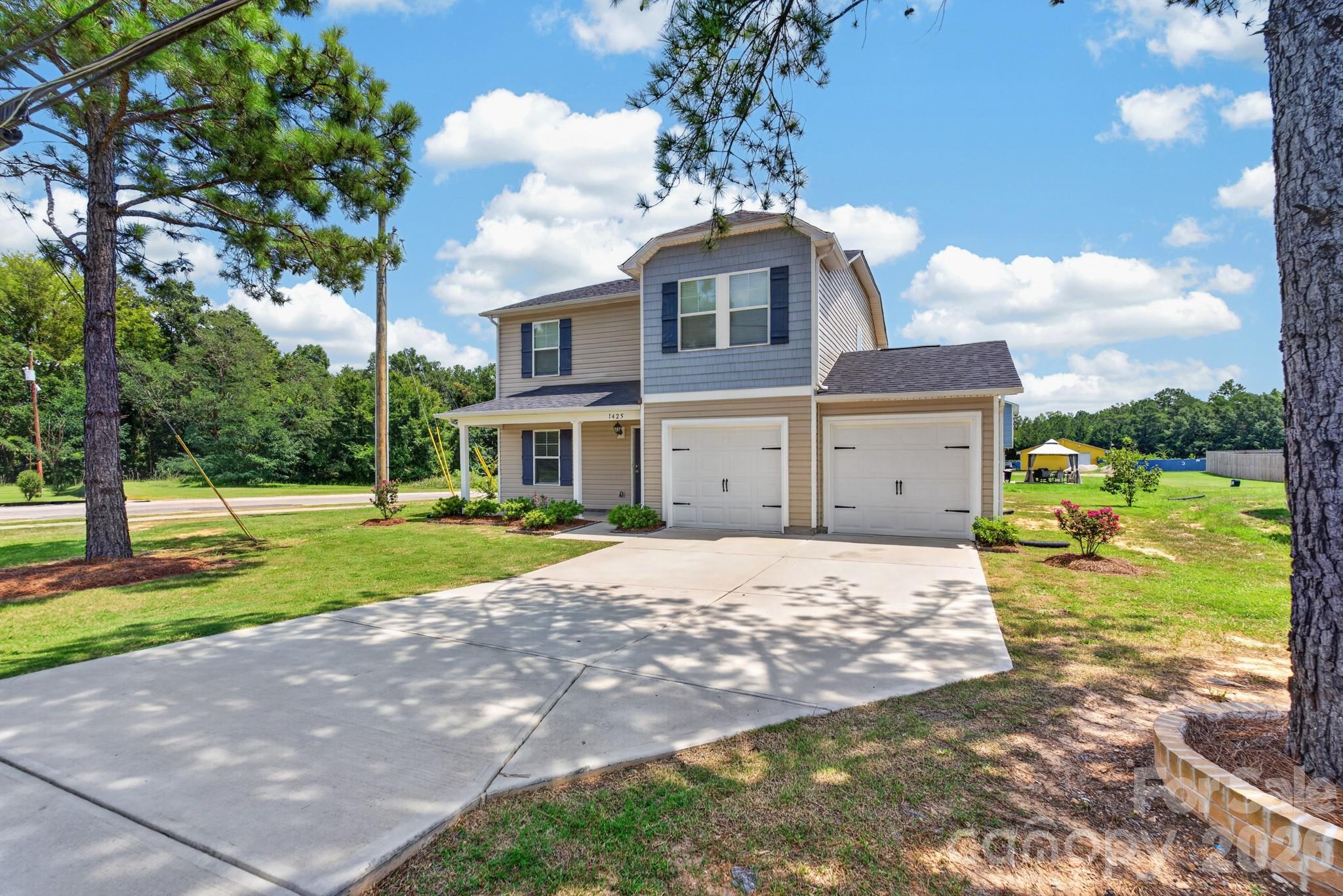 1425 Springdale Road — photo