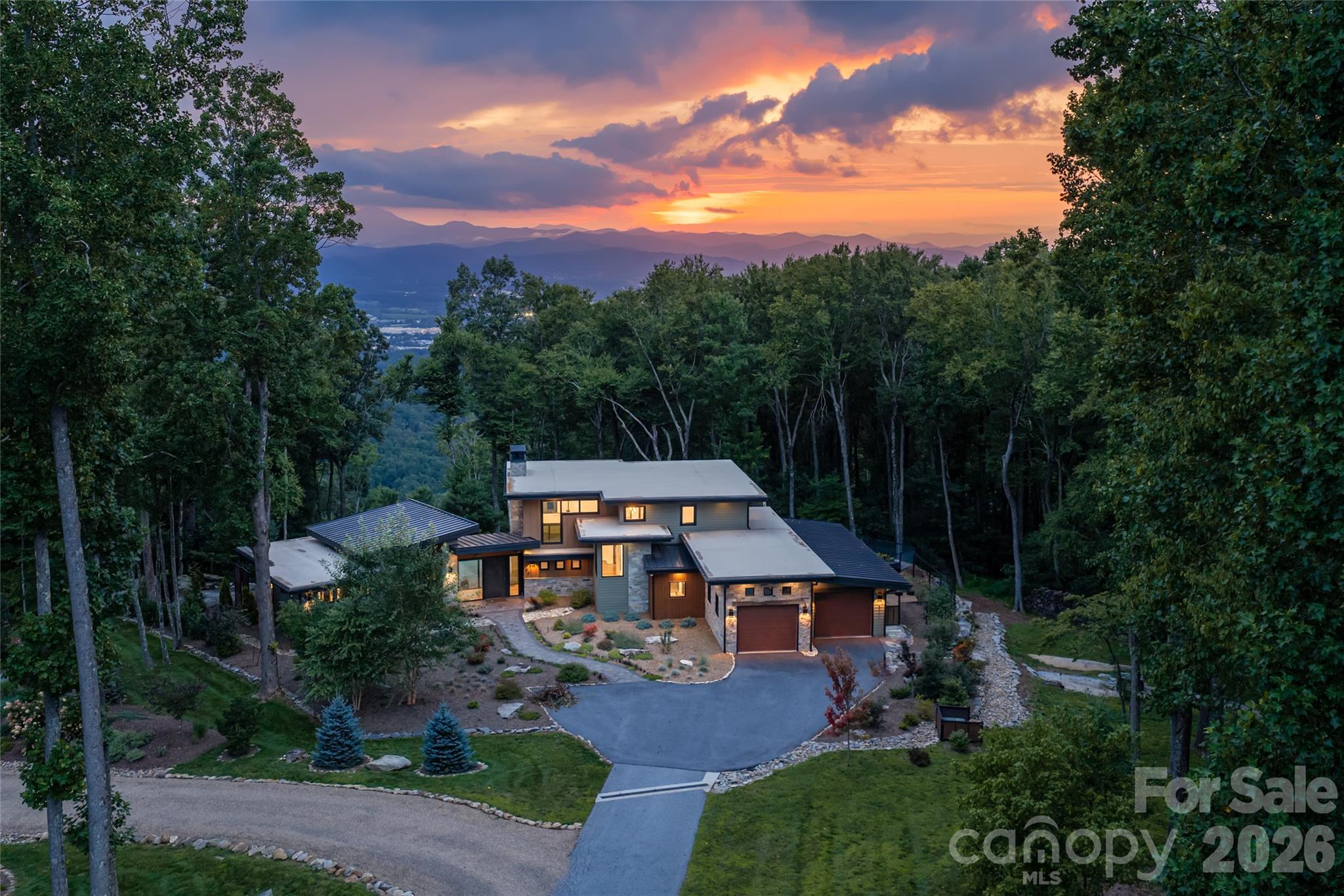 94 Laurel Ledge Way — photo