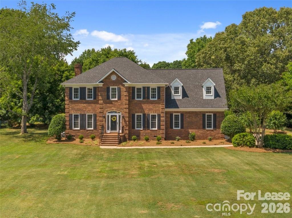 6135 Highview Road — photo