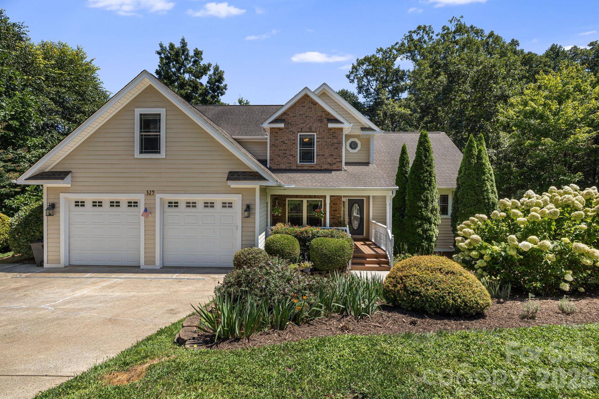 329 Scarlet Tanager Court — photo