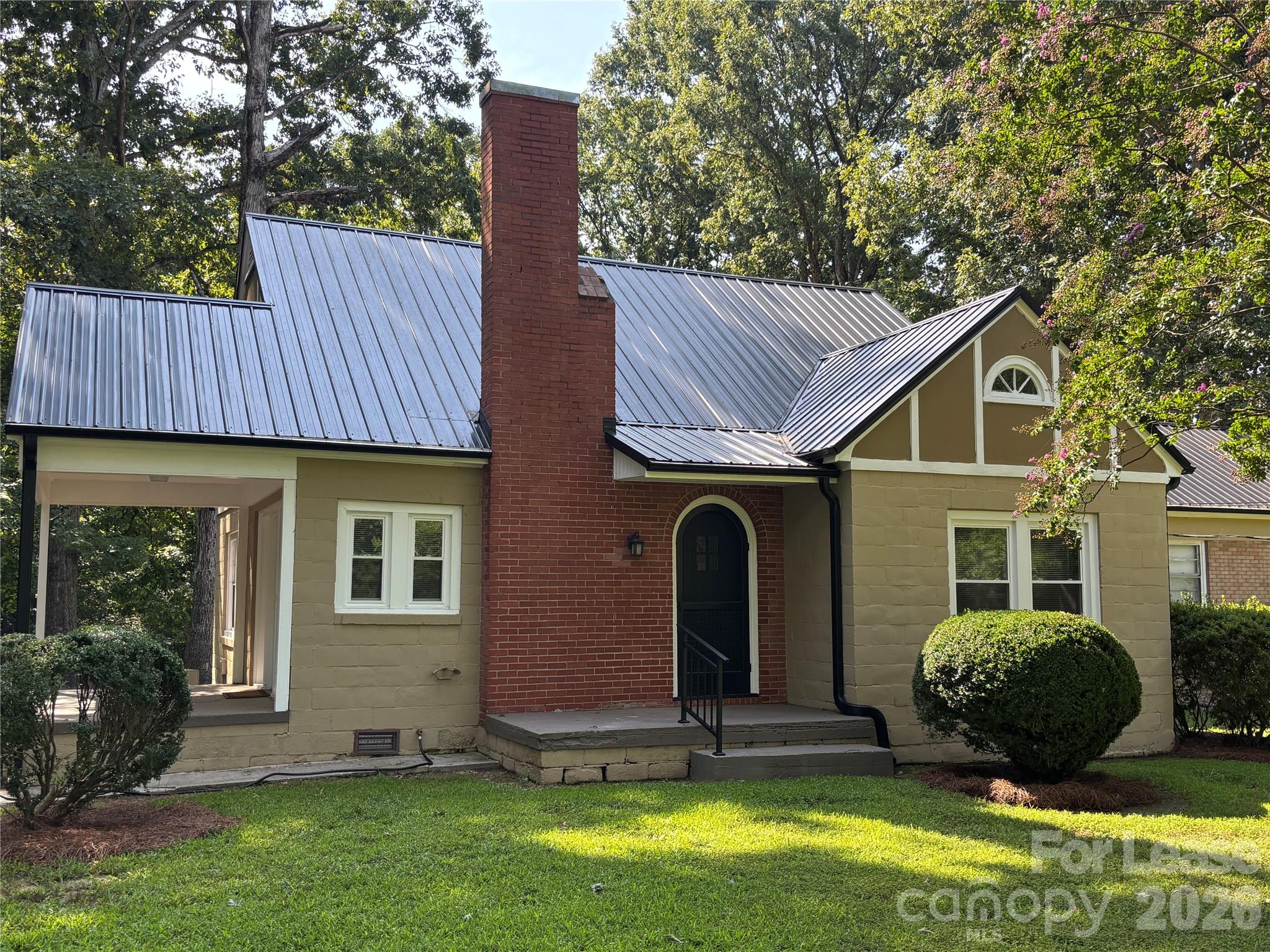 1613 Boy Scout Road — photo