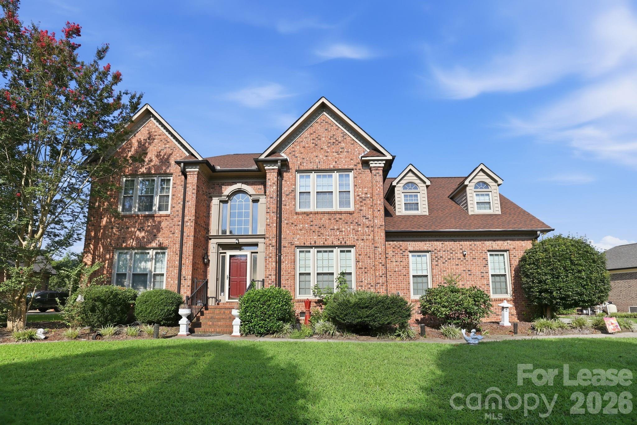 142 Cottontail Lane SE — photo