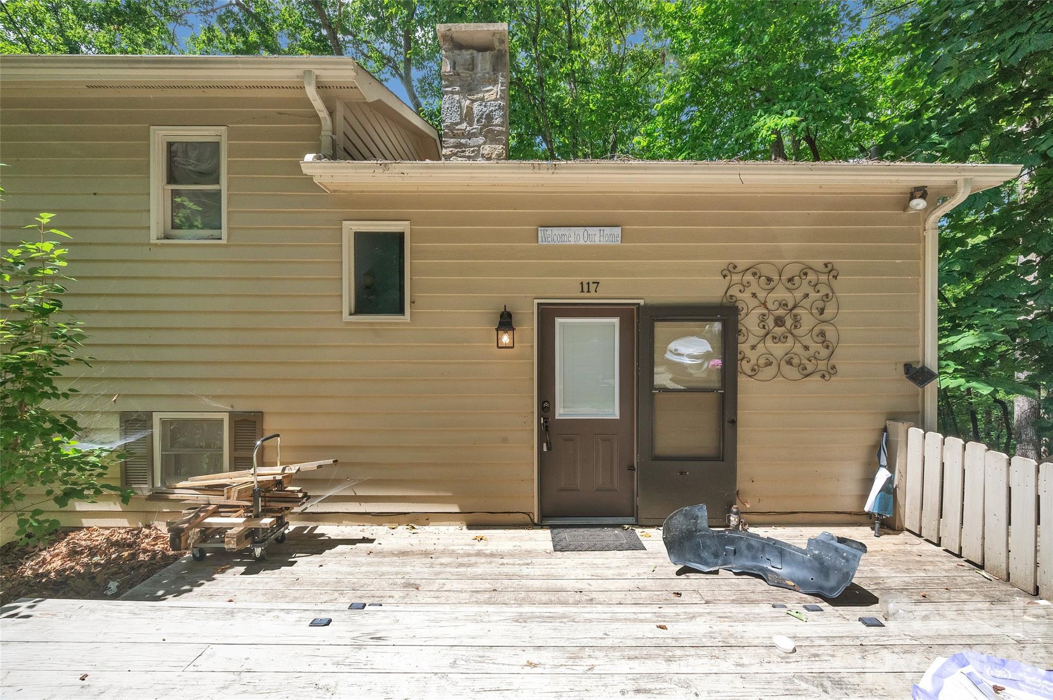 117 Horse Shoe Ridge Road E — photo