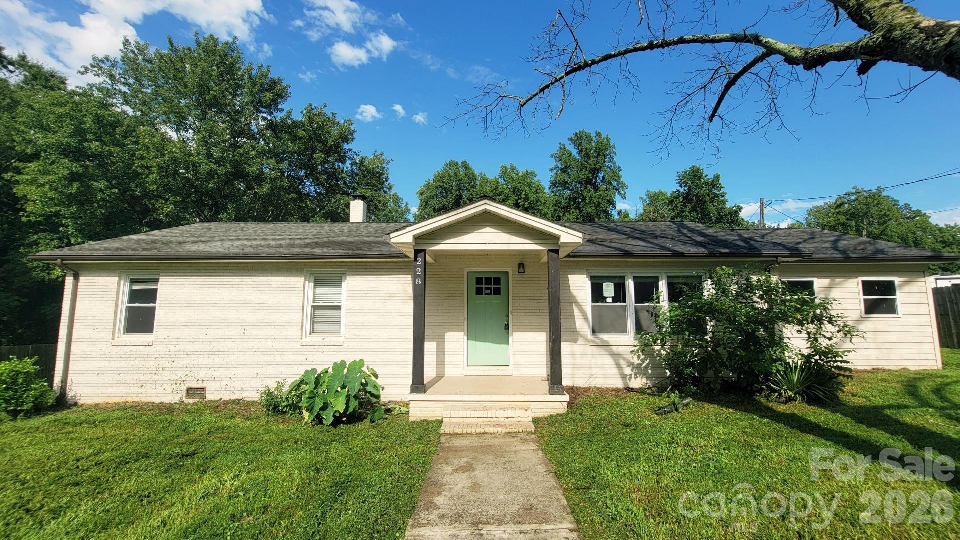 228 Tot Dellinger Road — photo