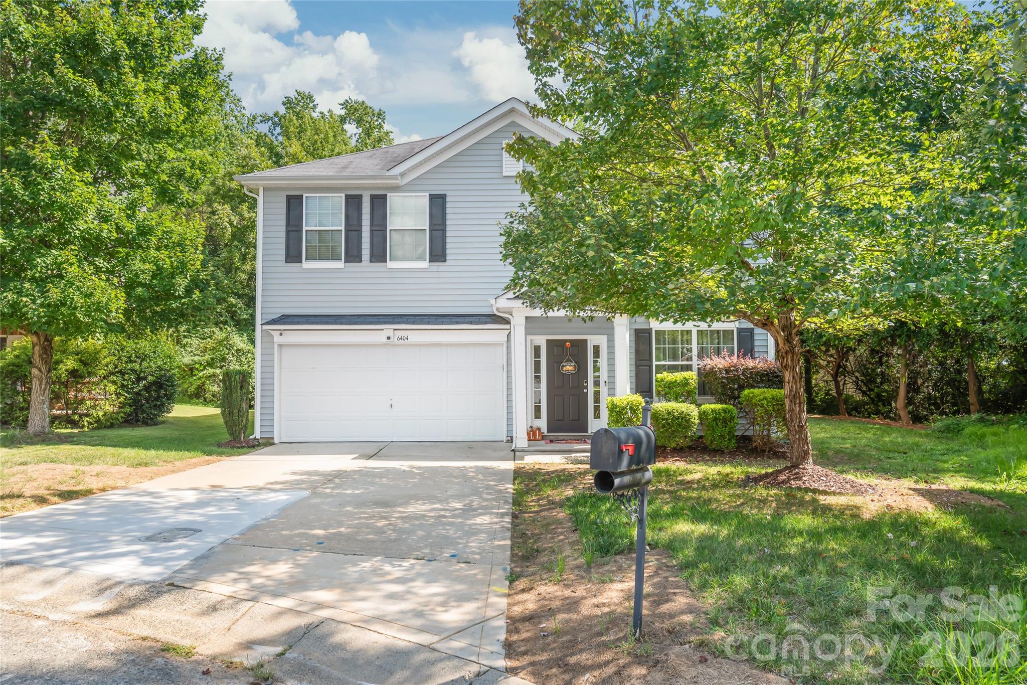 6404 Lanzerac Manor Drive — photo