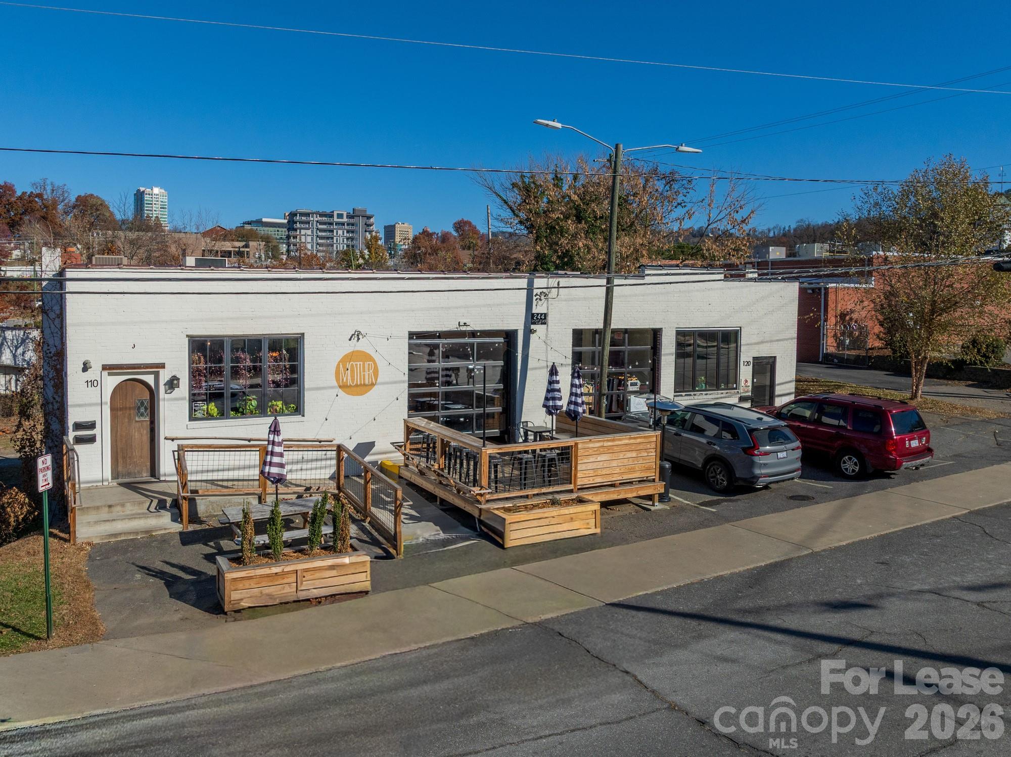 244 Short Coxe Avenue 130 — photo