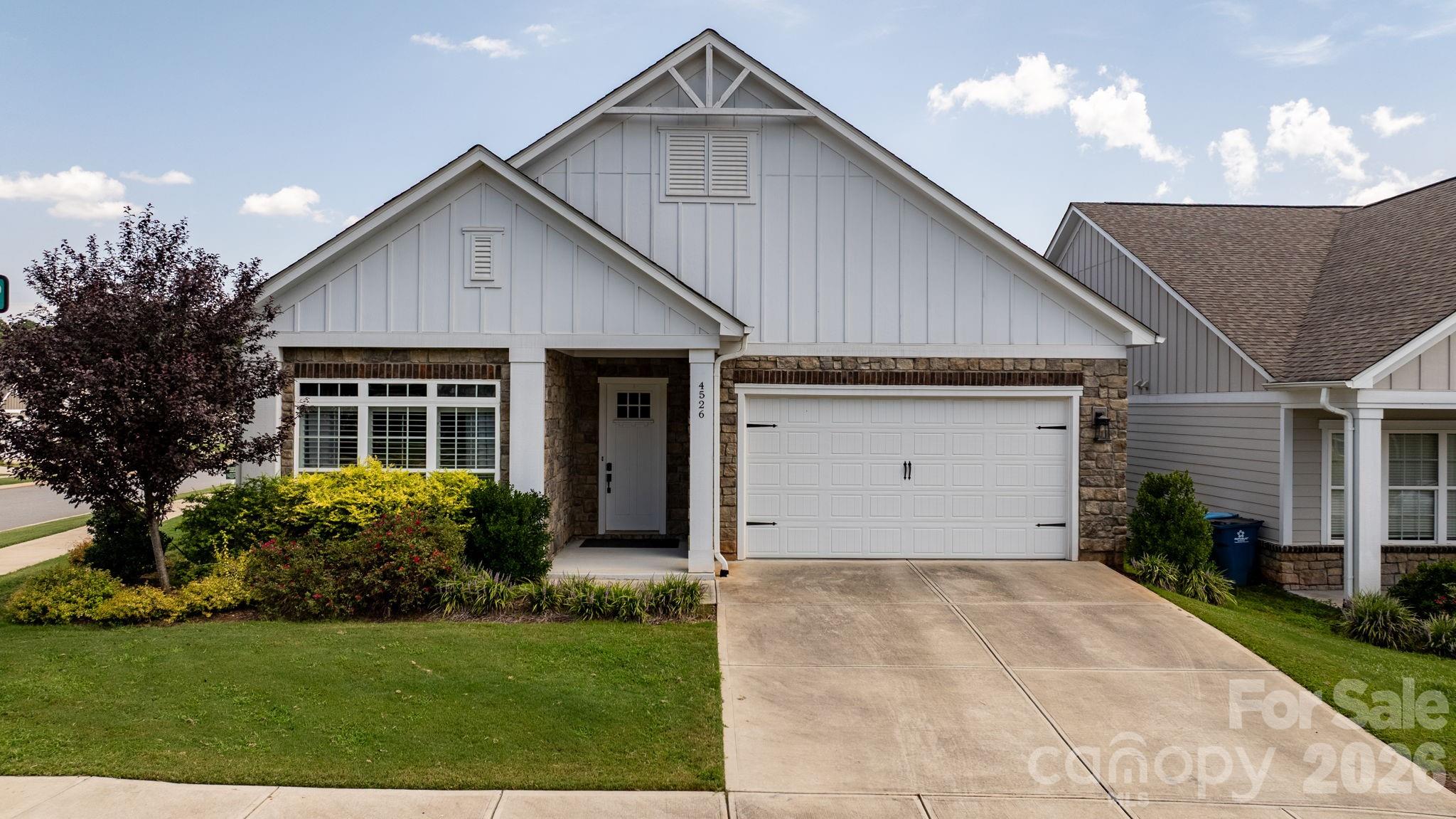 4526 Stellata Loop — photo
