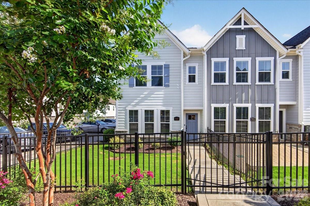 3125 Ada Mill Alley — photo