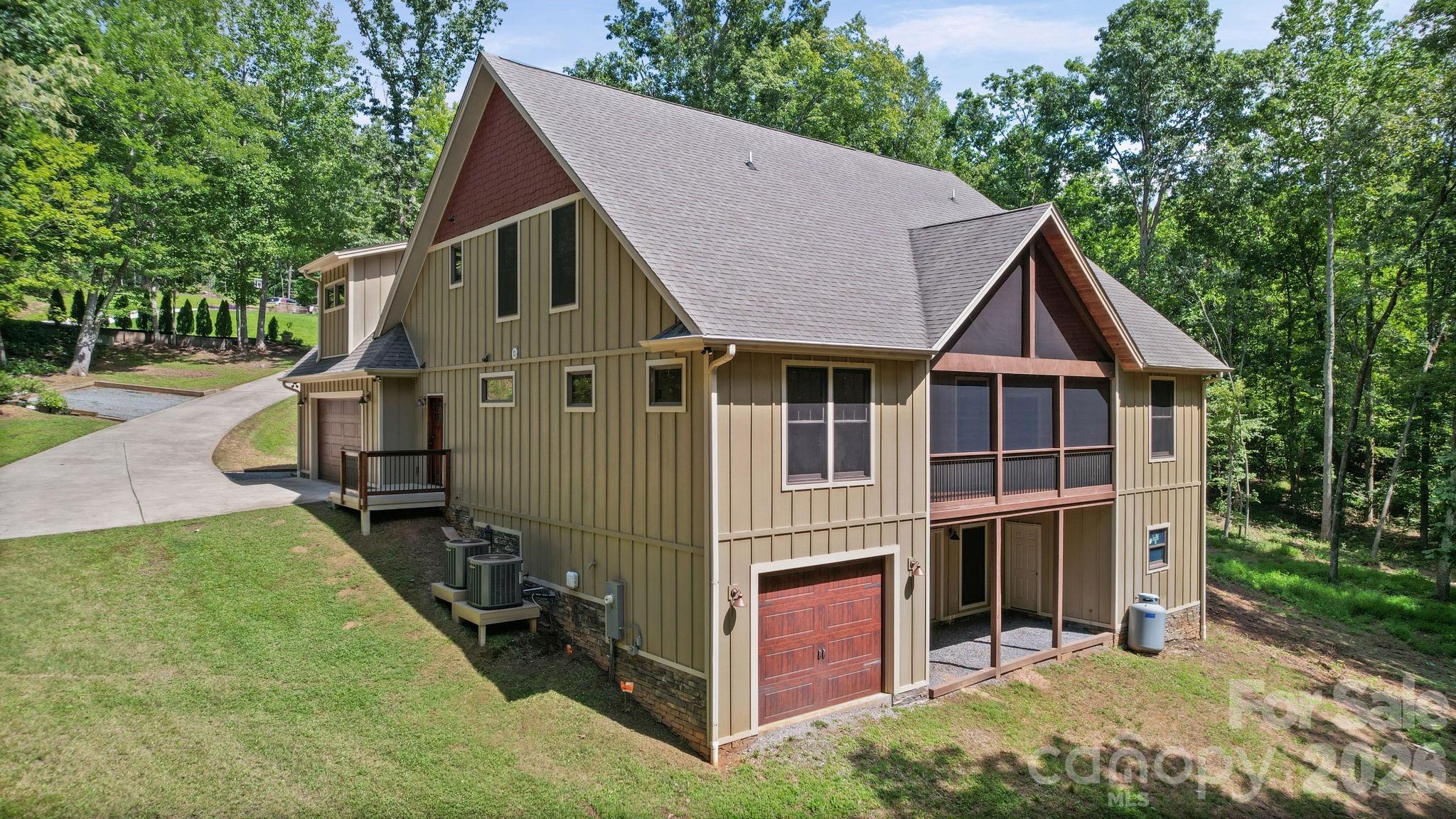 126 Hunters Field Way — photo