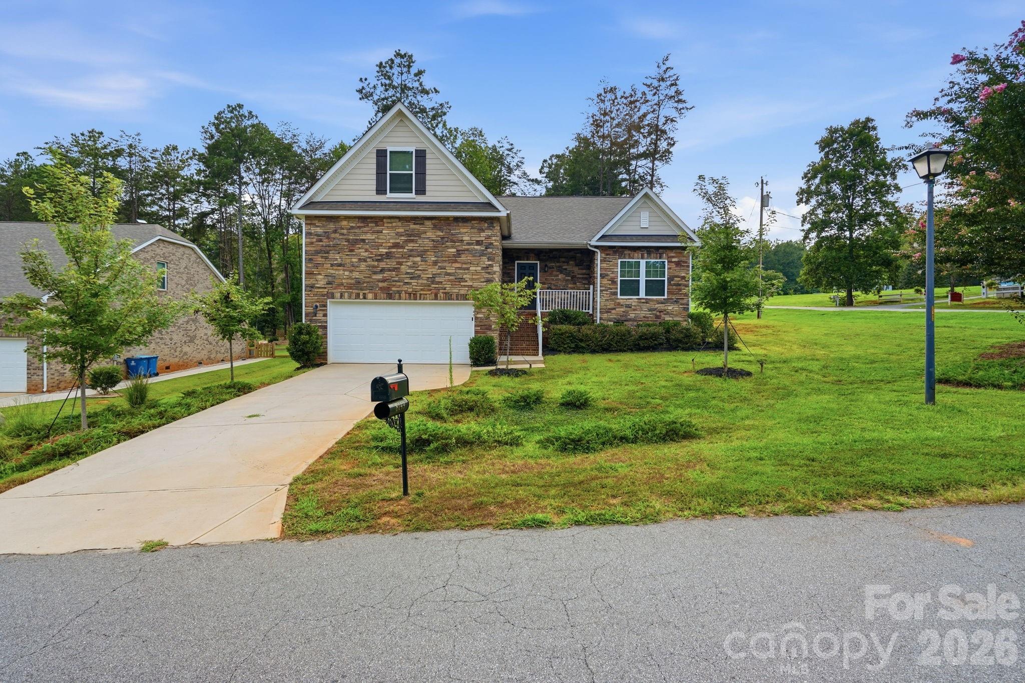 8149 Long Island Road — photo