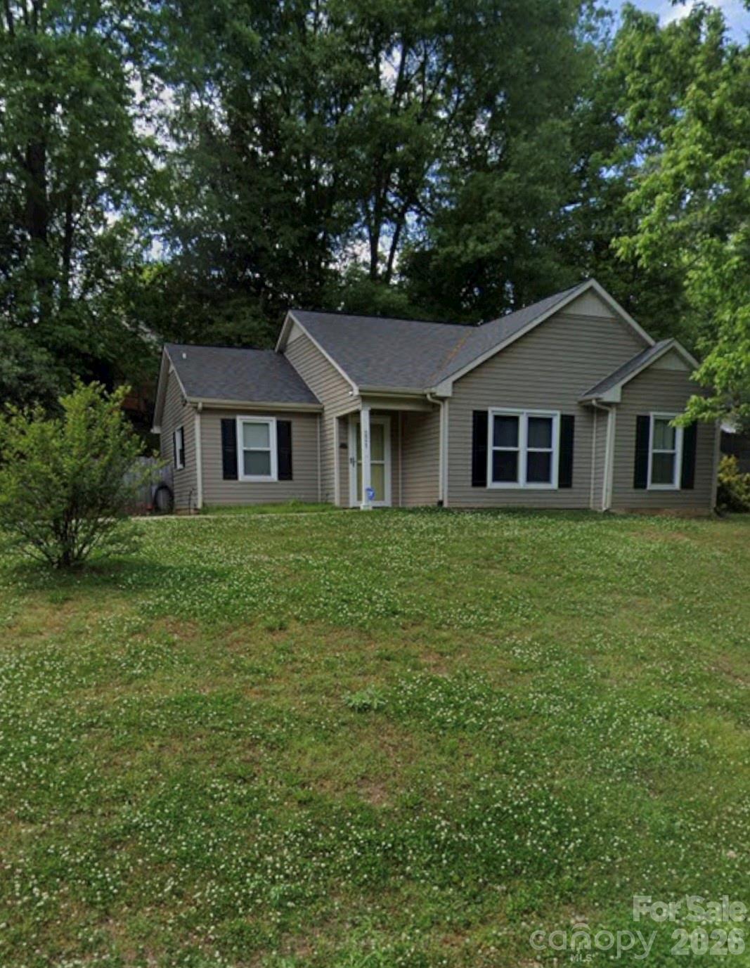 221 Auten Circle — photo