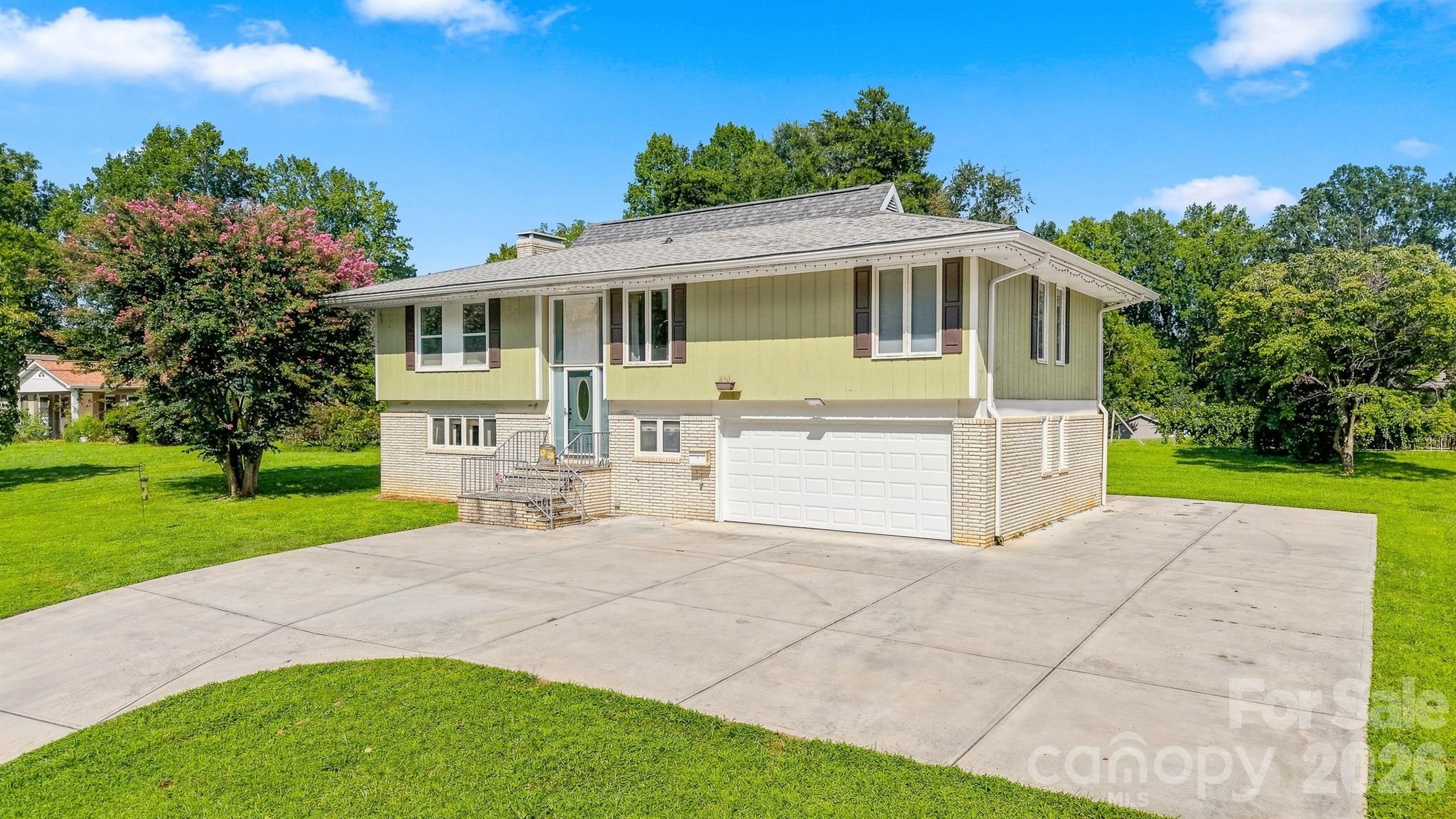 706 Springdale Road — photo