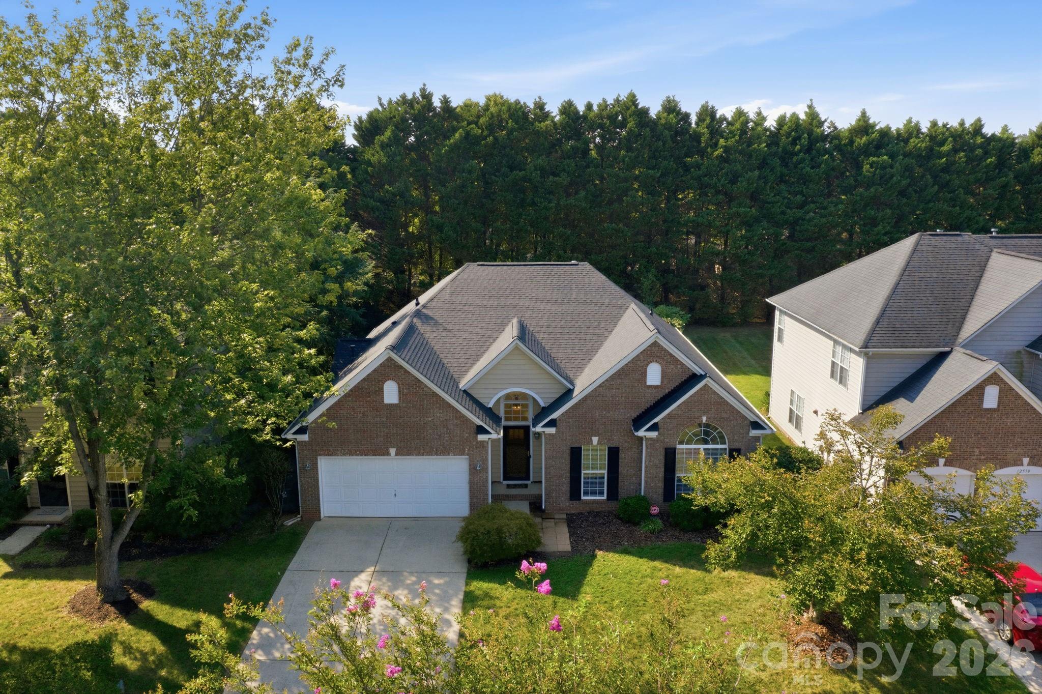 12602 Kemerton Lane — photo