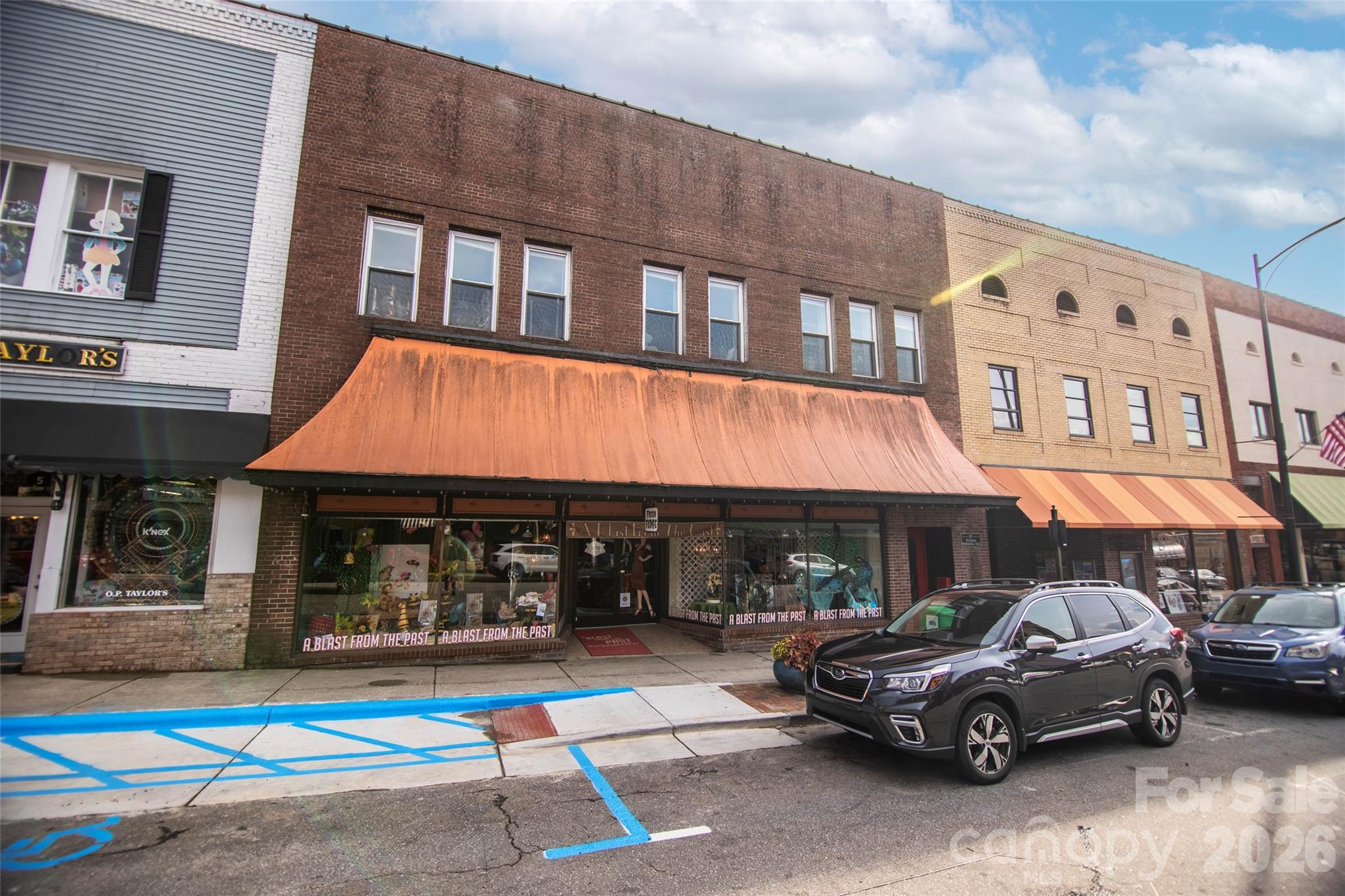15 W Main Street — photo