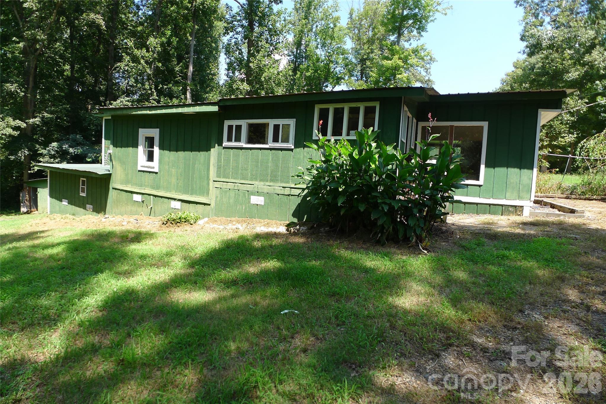 162 Oak Tree Drive — photo