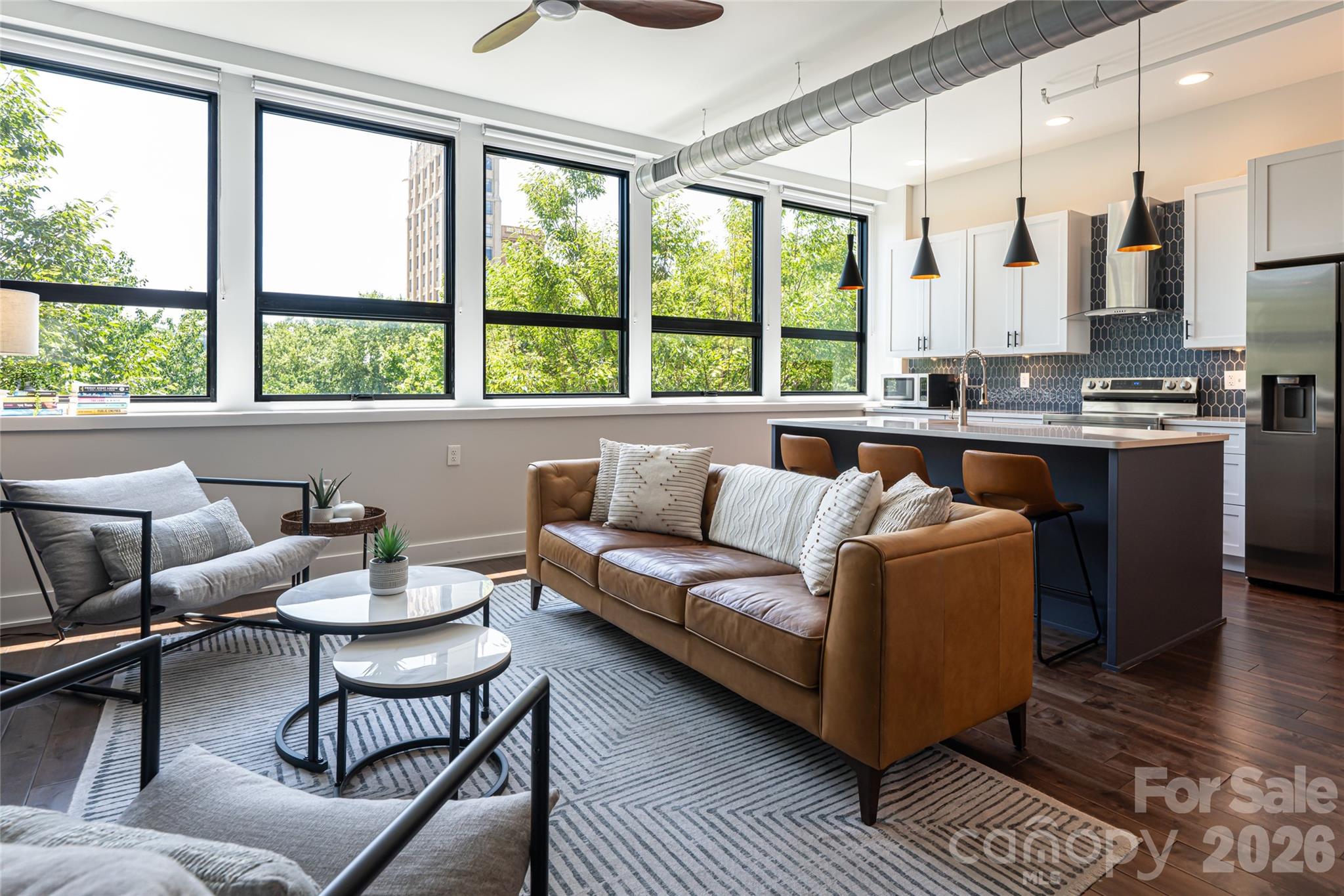 122 College Street 201 — photo