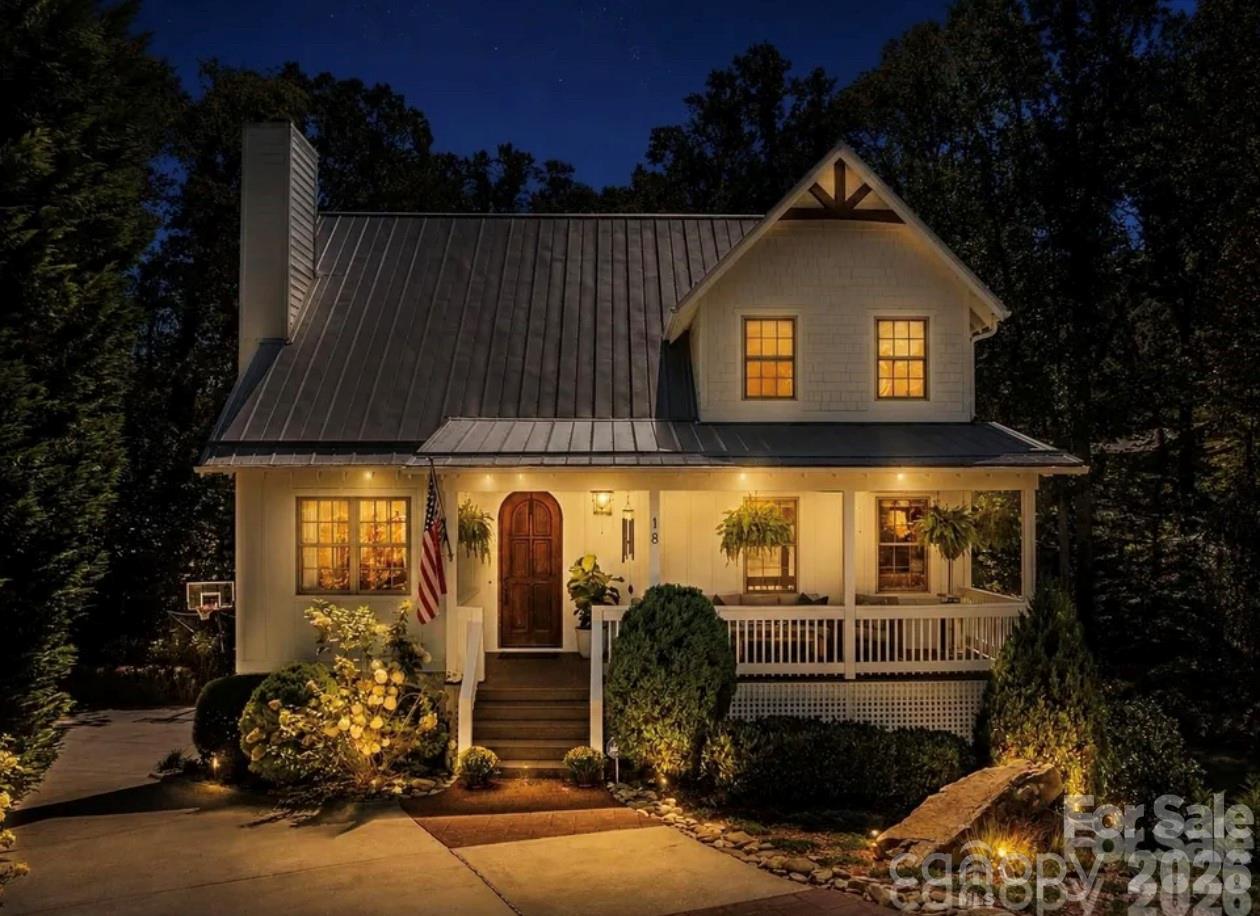 18 Oak Springs Drive — photo
