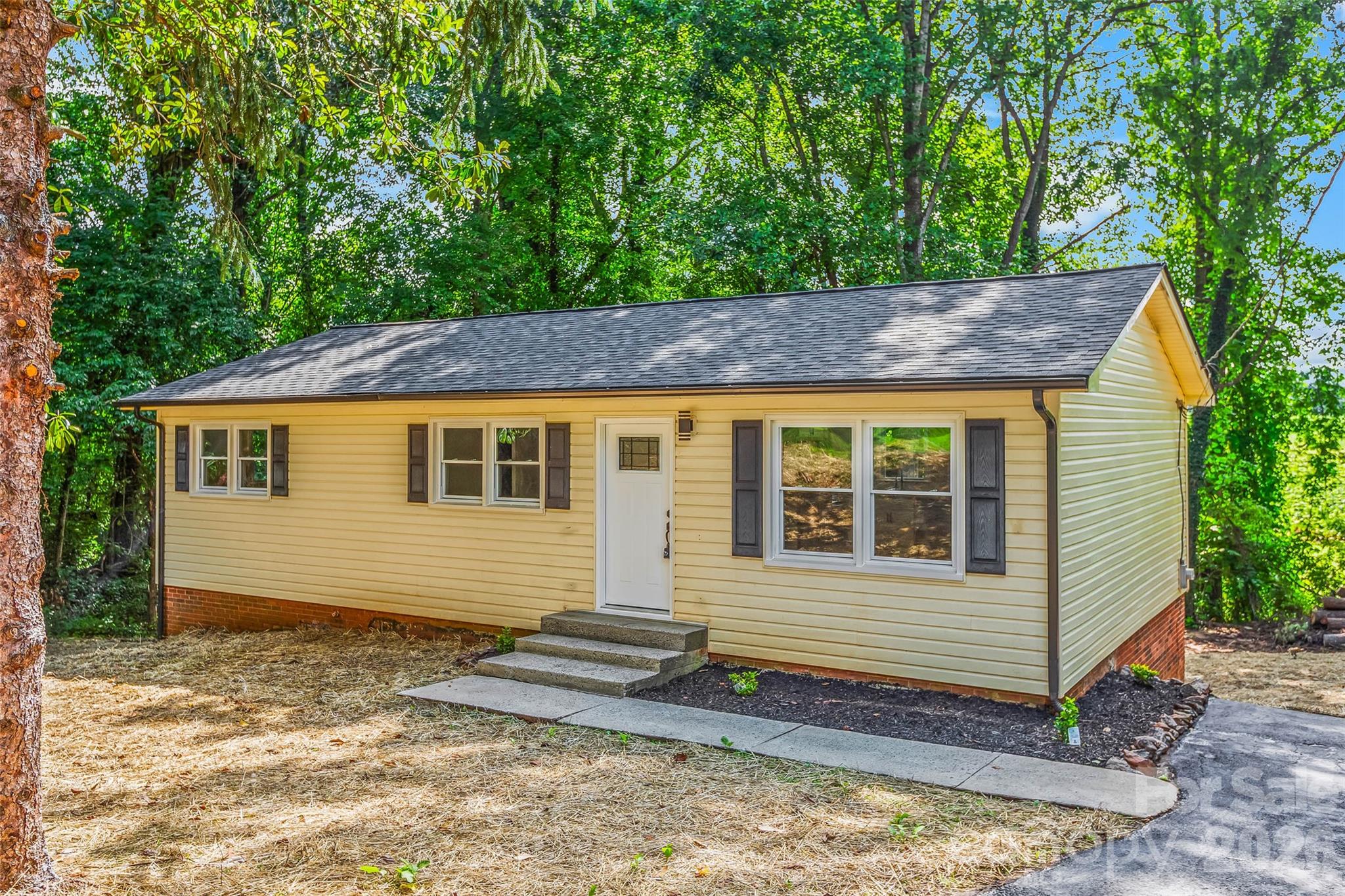 248 Harriet Lane — photo