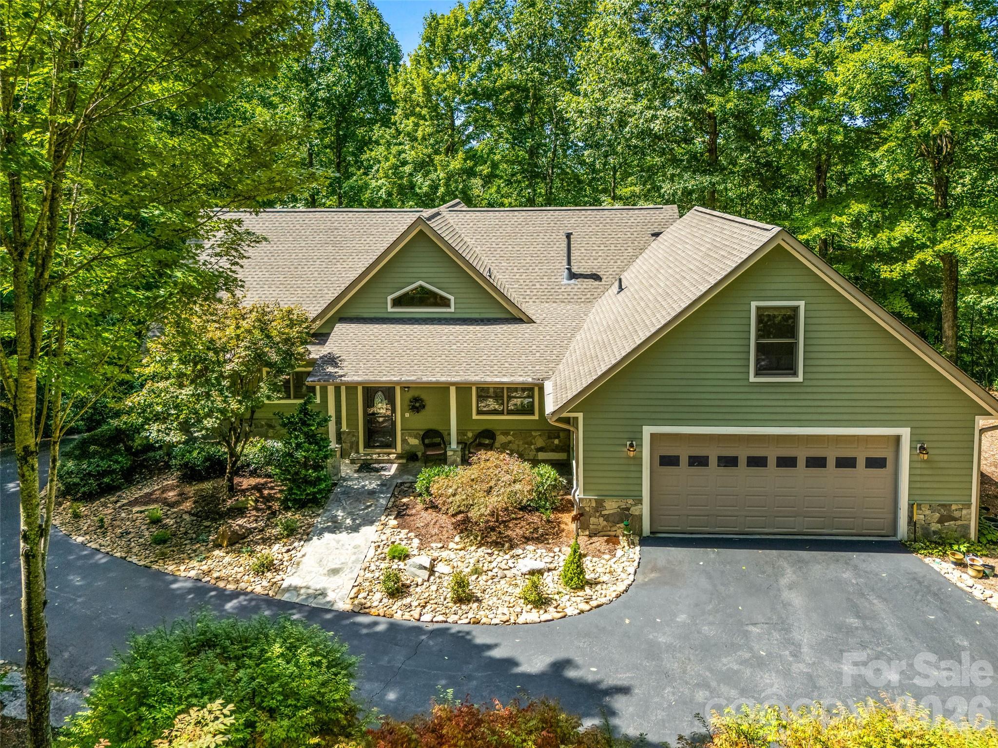 38 Mountain Crest Drive — photo