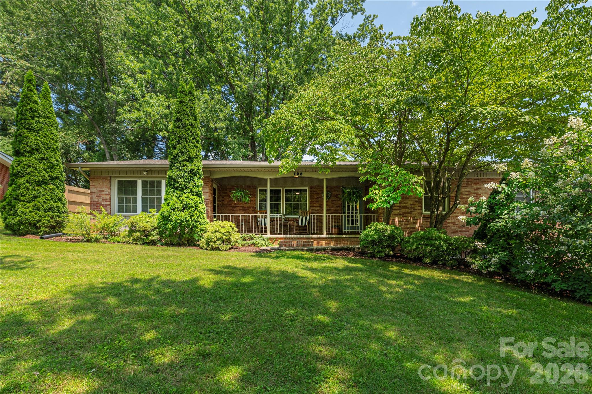 102 Azalea Drive — photo