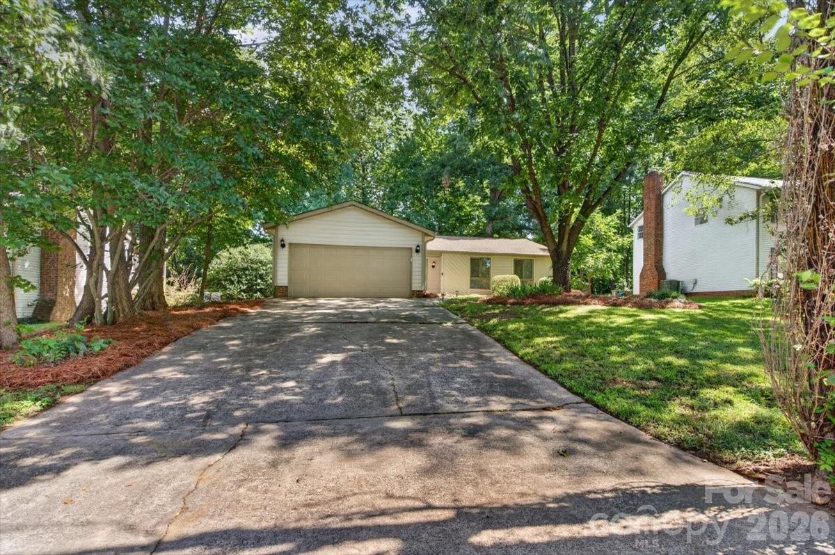 1623 Van Dyke Drive — photo