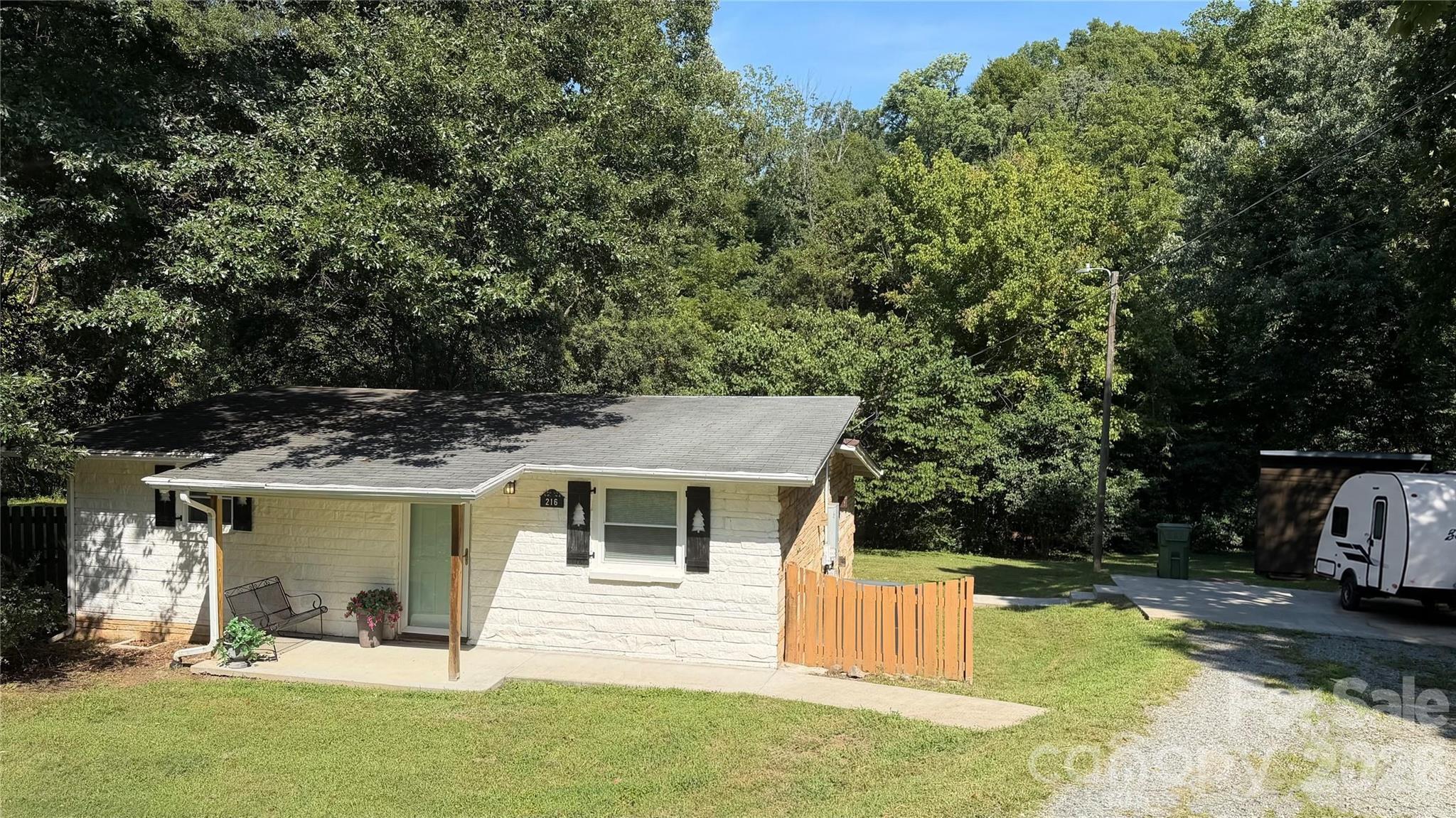 216 Auten Circle — photo