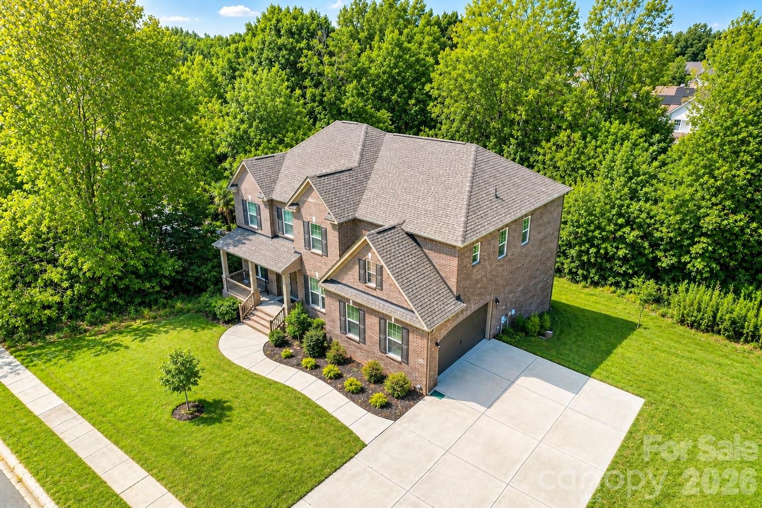 1310 Bershire Lane — photo