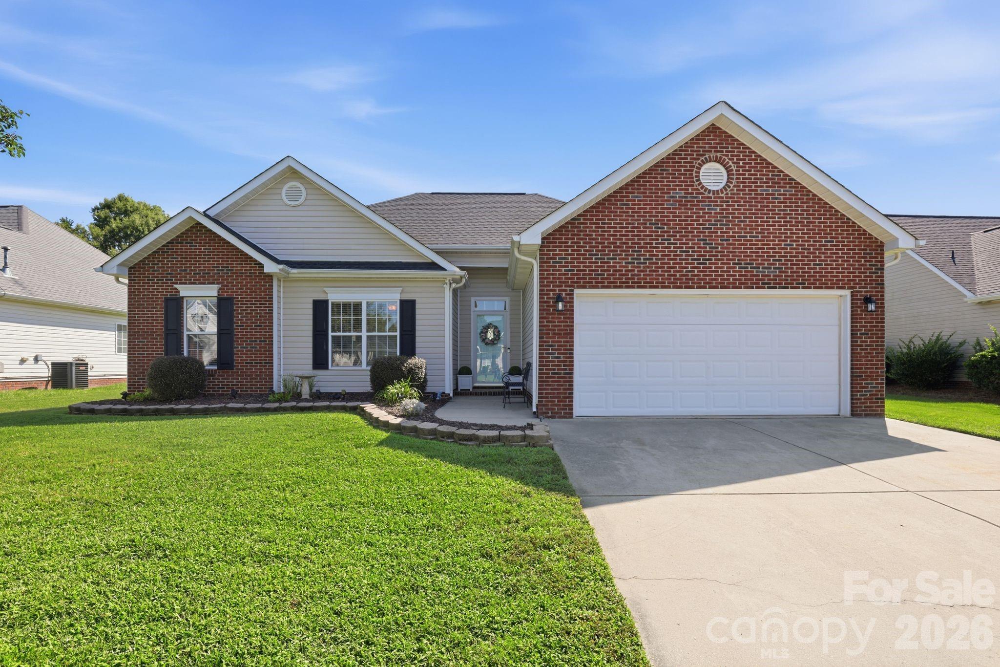 1005 Coral Bell Court — photo