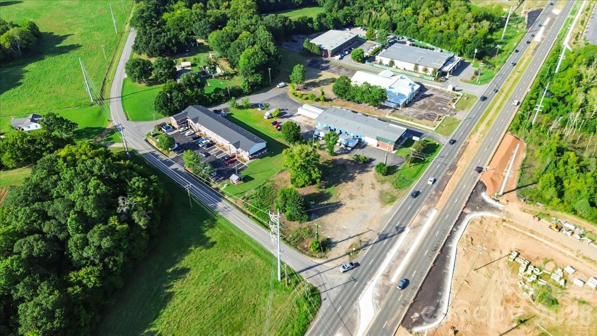 2701 Concord Farms Road — photo