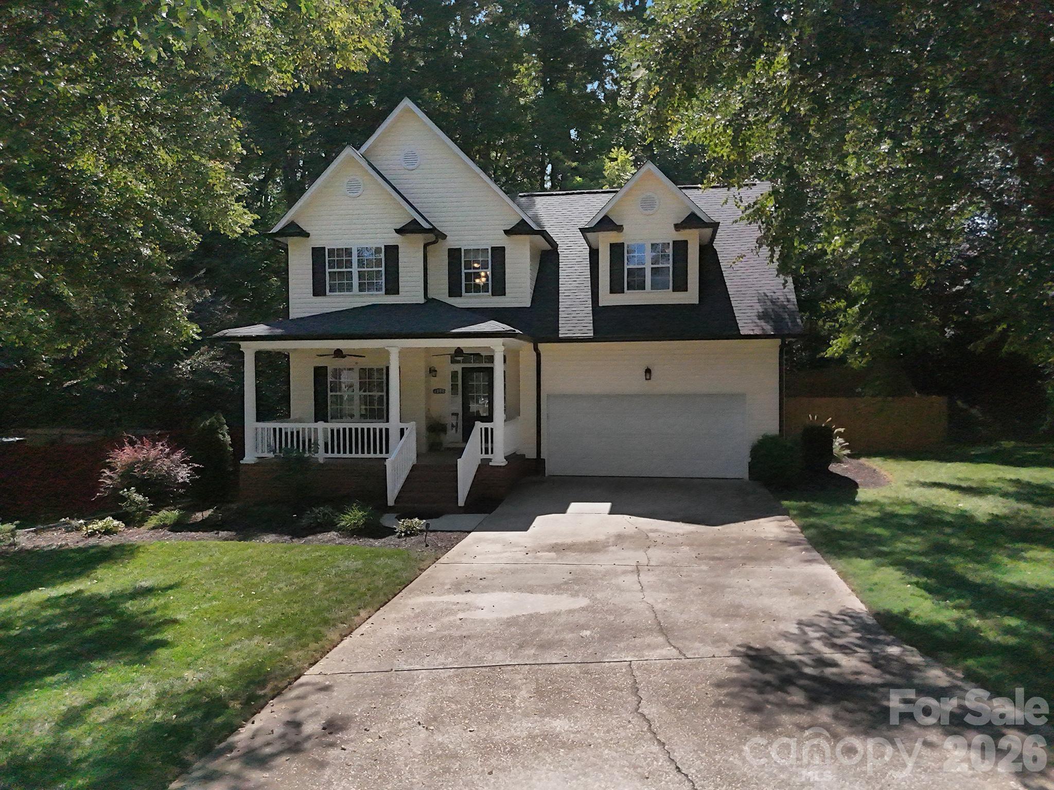4004 River Falls Drive — photo