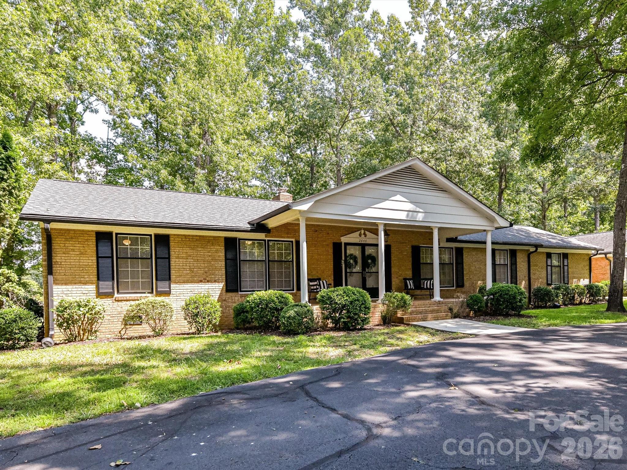 2646 Rolling Hills Drive — photo