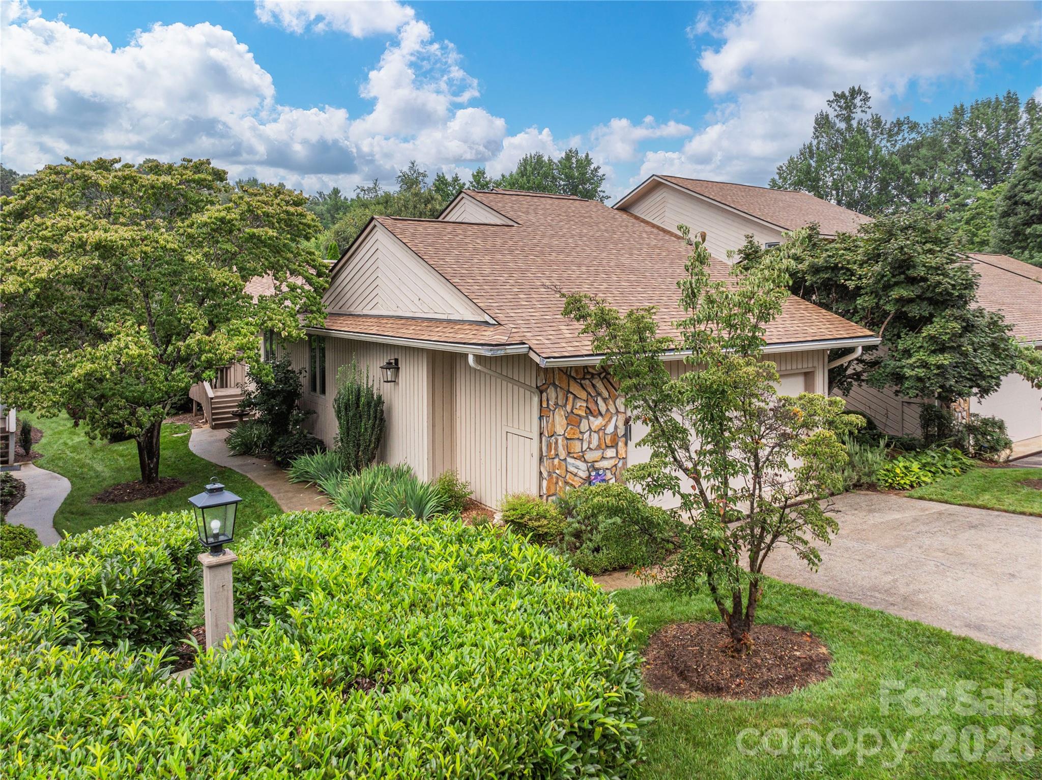 121 Deerlake Drive — photo