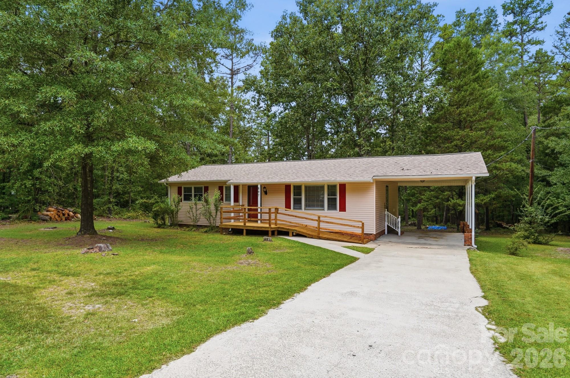 897 Community Lane — photo