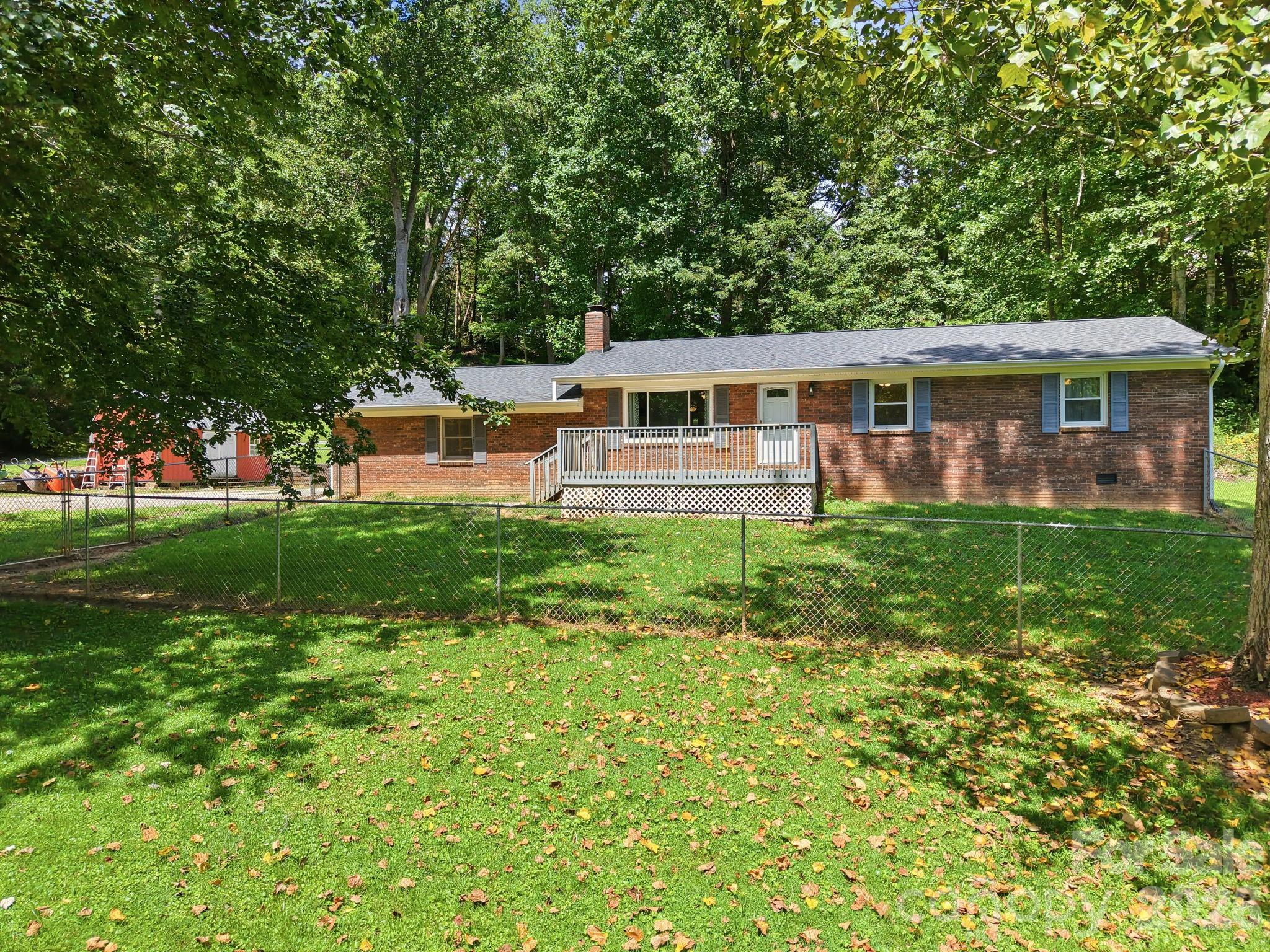 339 Indian Hills Loop — photo