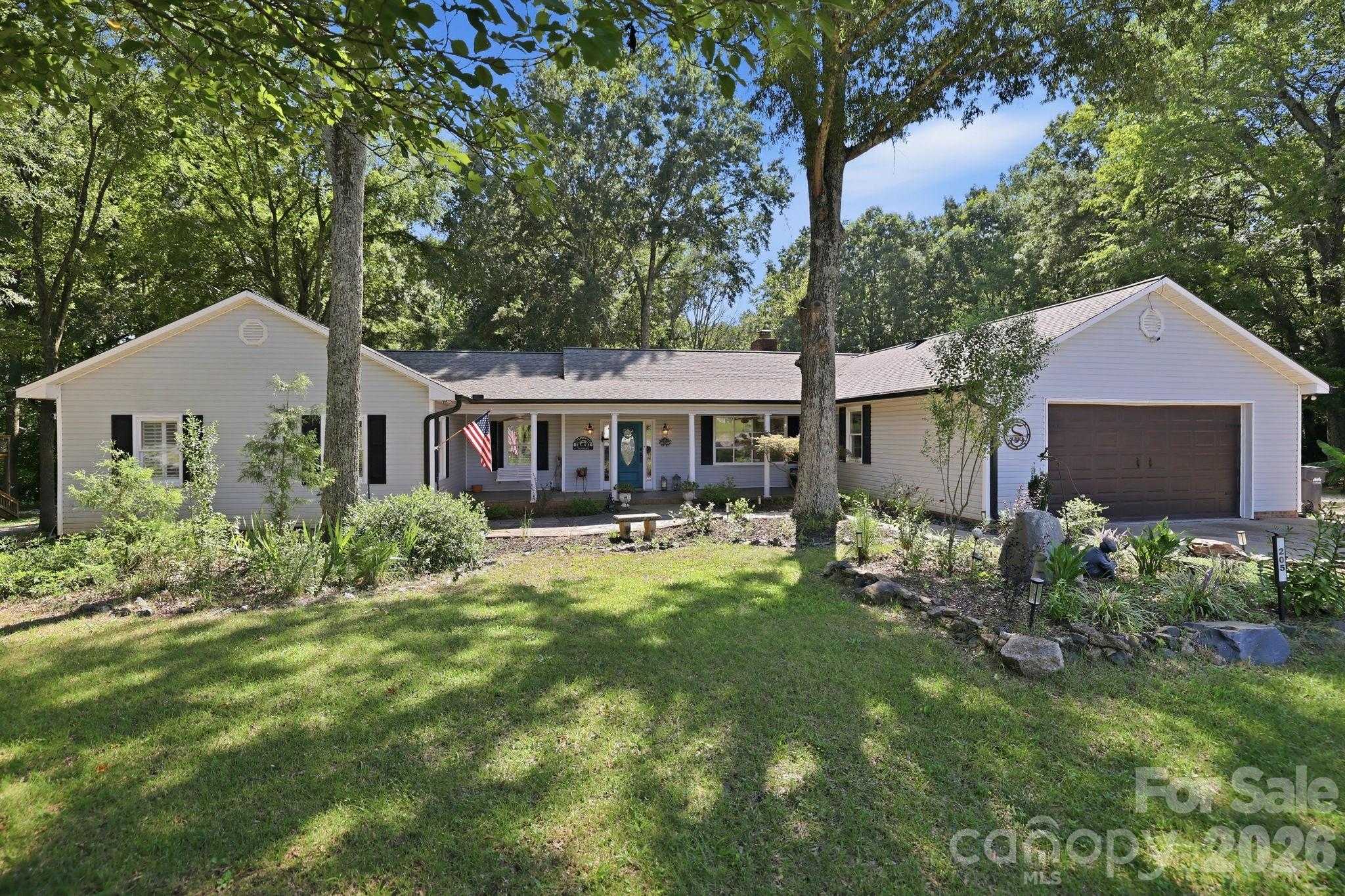 205 Dornoch Drive — photo