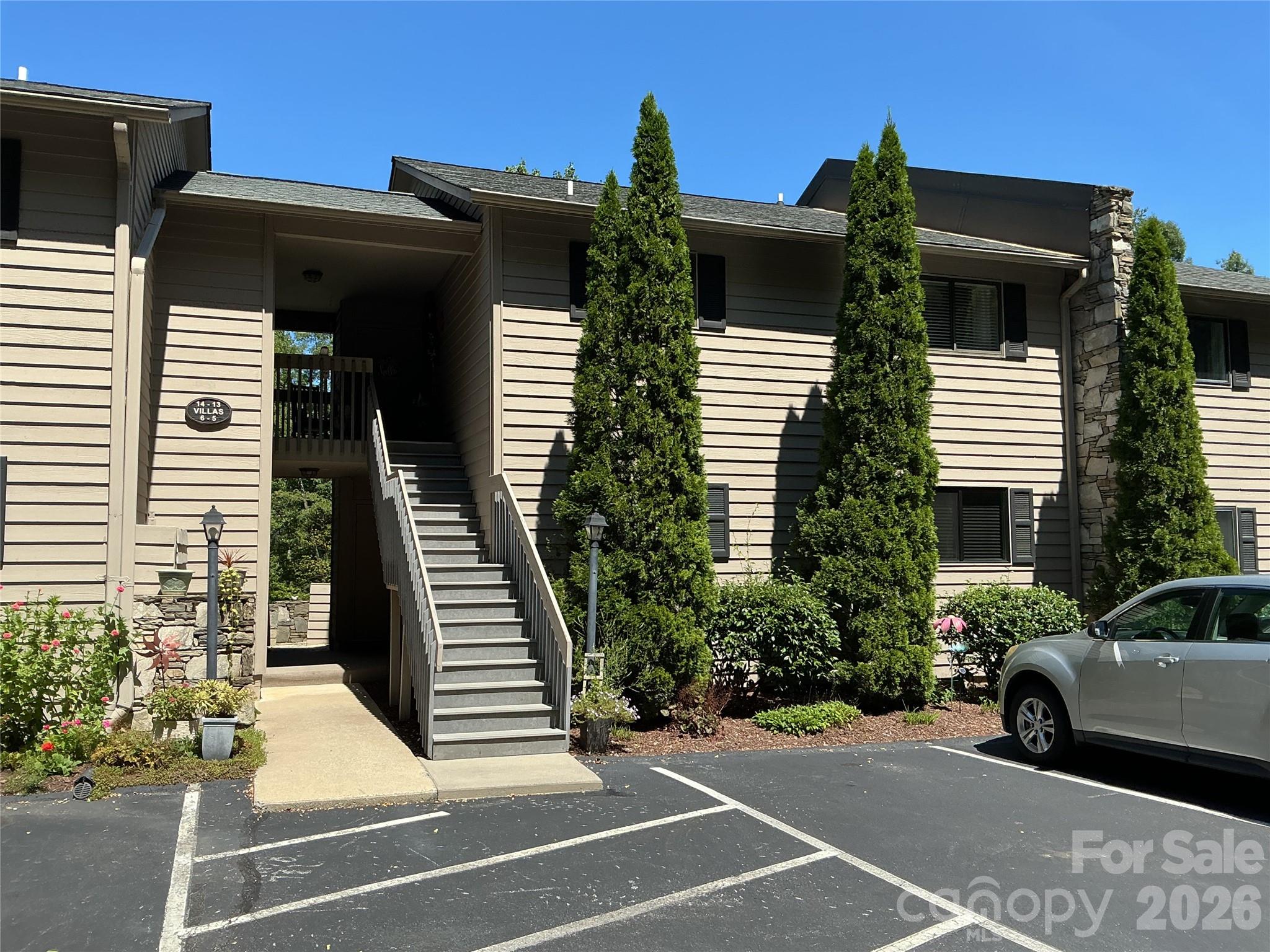 47 Lake Drive K 5 — photo