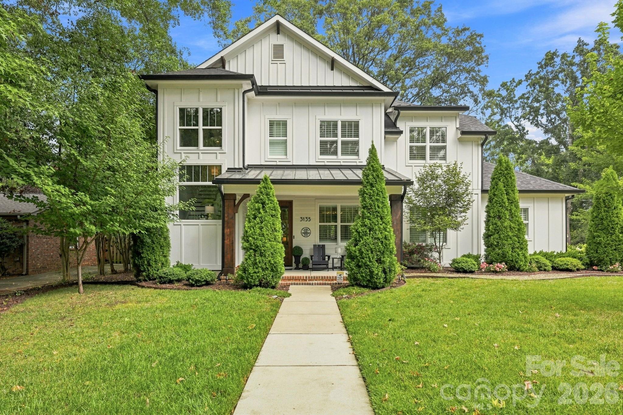 3135 E Ford Road — photo