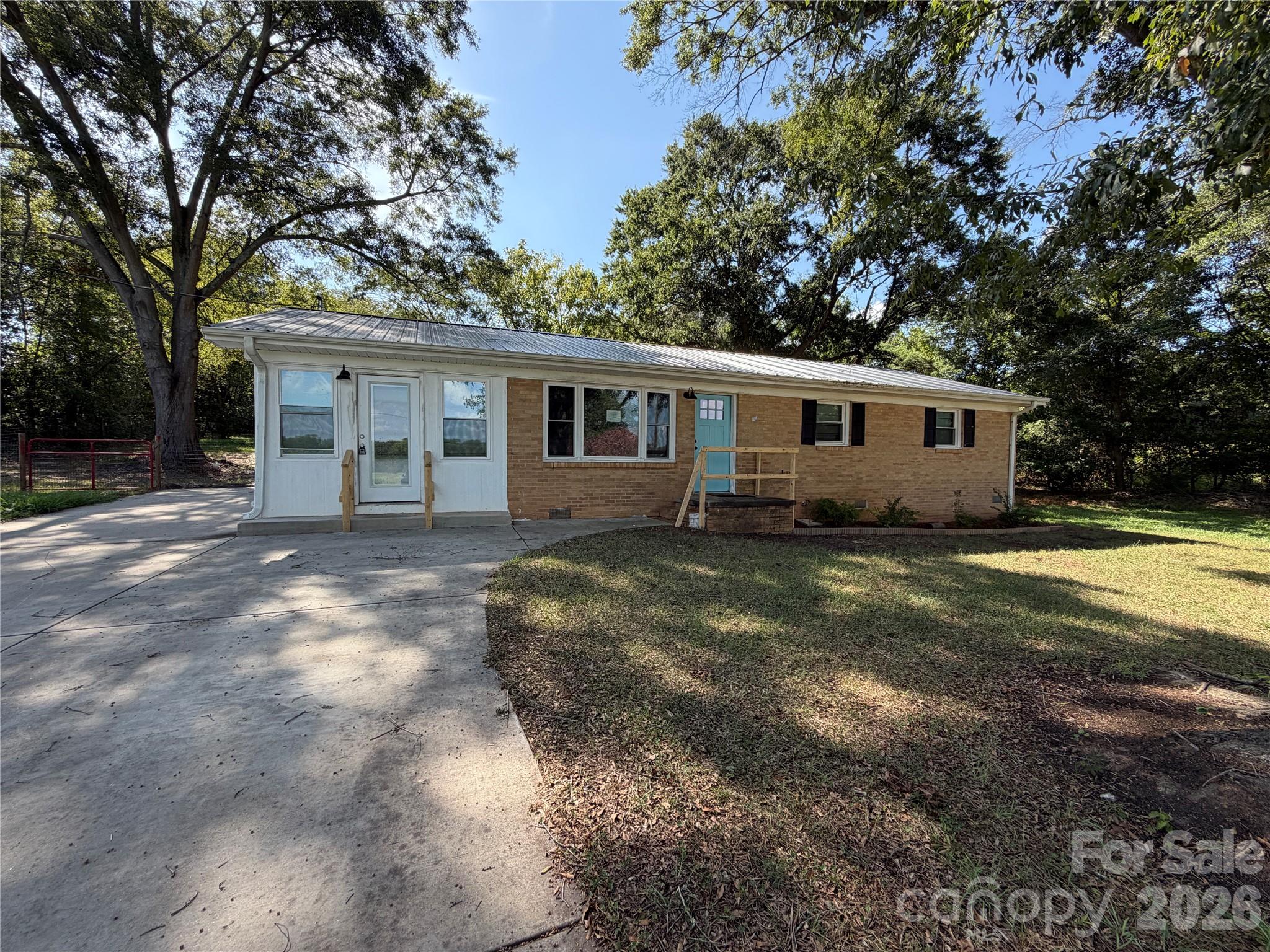 3117 Yates Road — photo