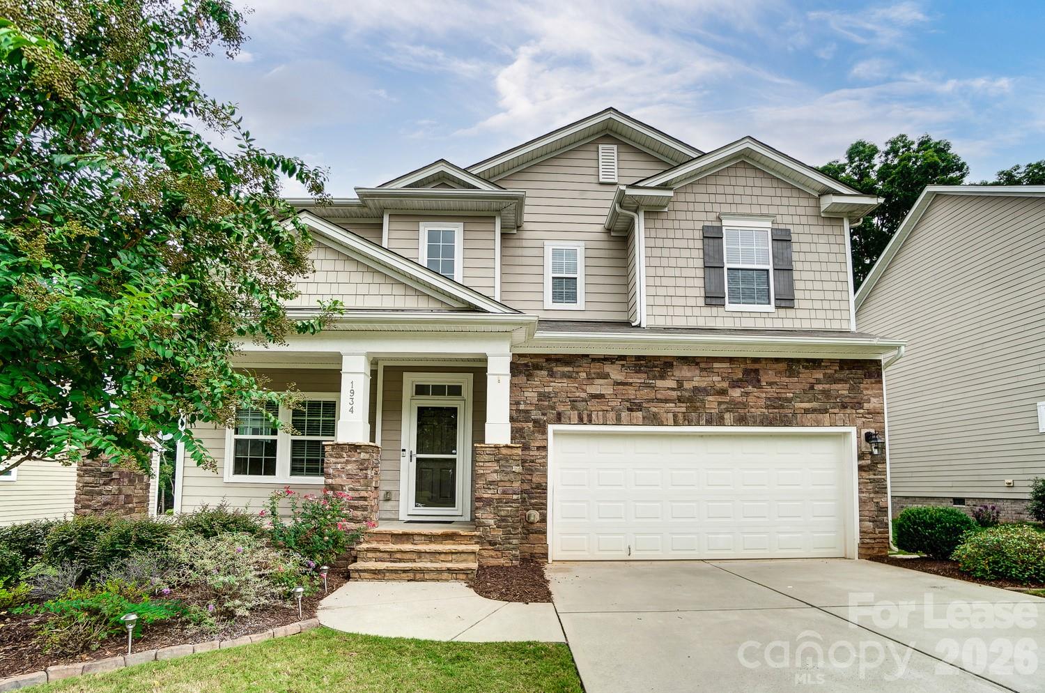 1934 Madeira Circle — photo