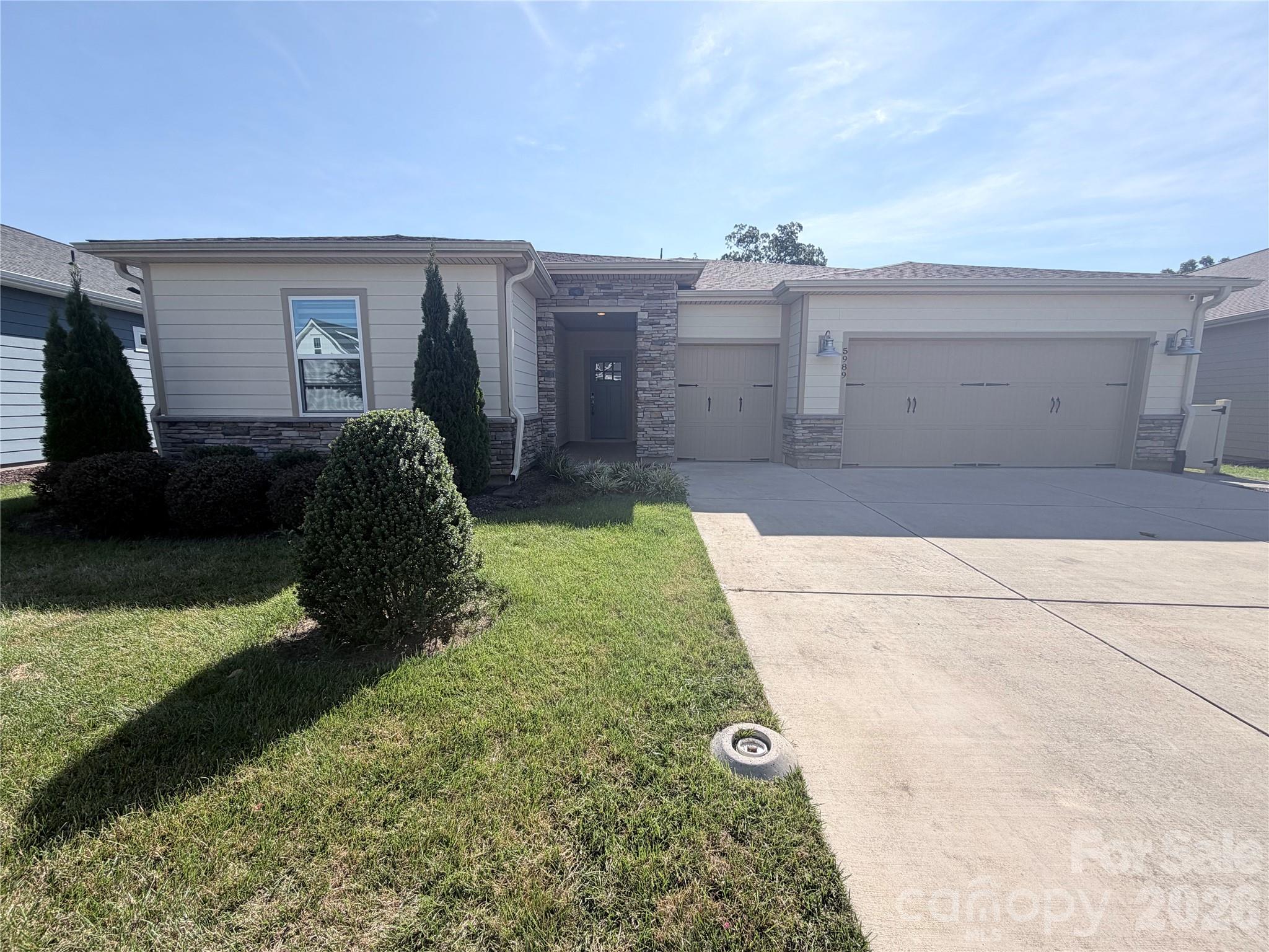 5989 Pier Drive — photo